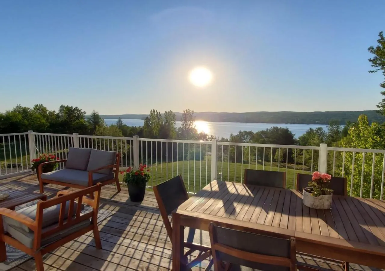 Balcony/Terrace in Au Sommet du Lac Magog