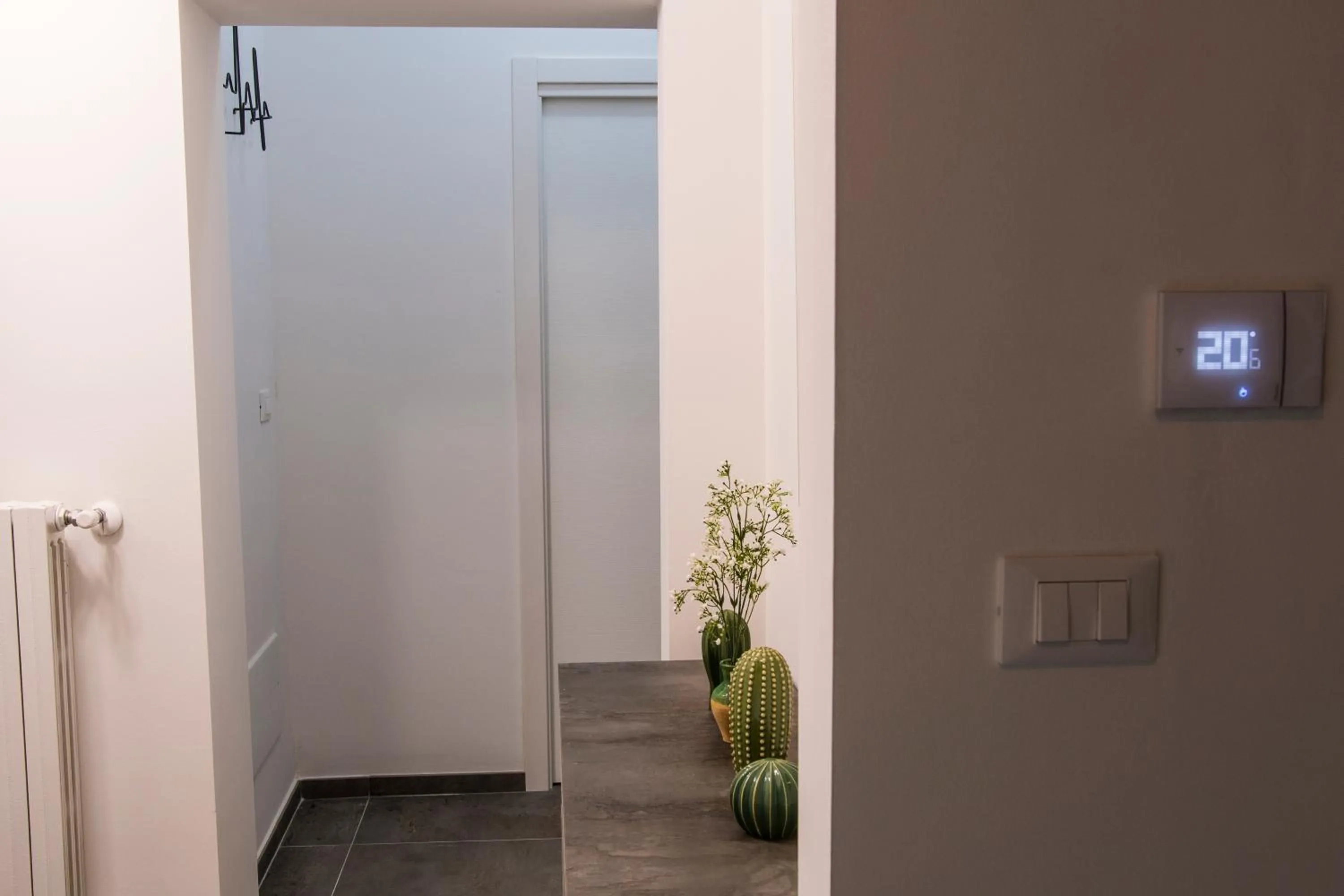 Communal lounge/ TV room in 4 Balconi rooms-Elements B&B