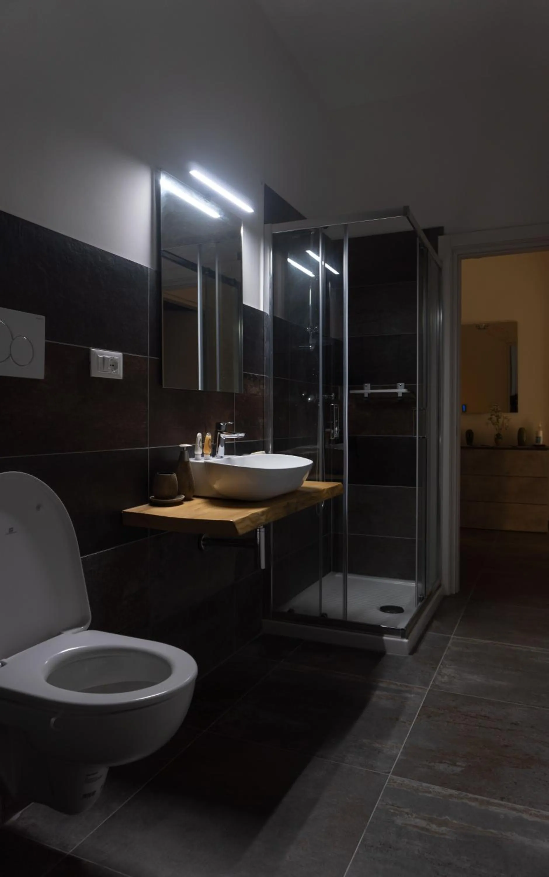 Bathroom in 4 Balconi rooms-Elements B&B