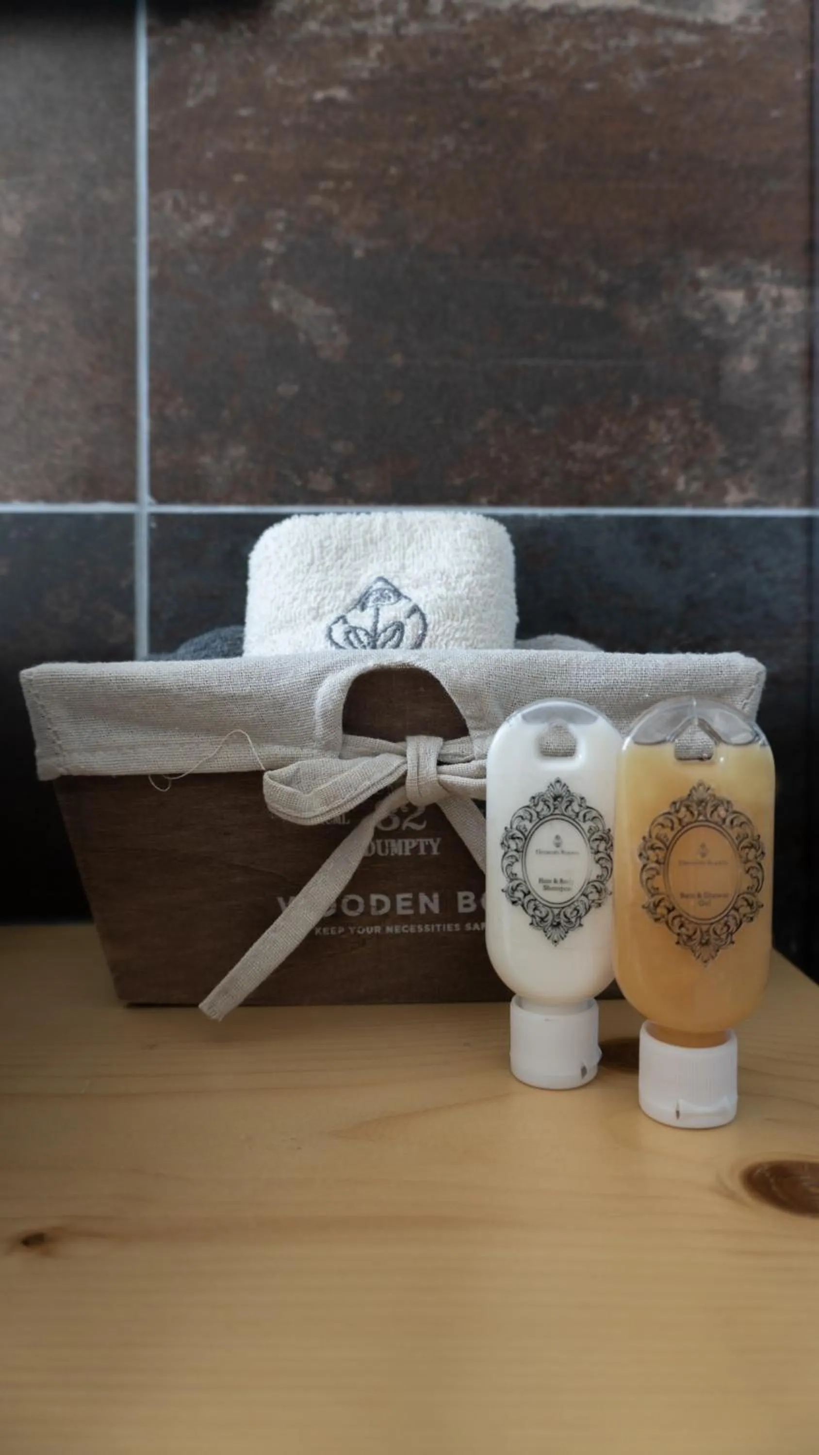 Bathroom in 4 Balconi rooms-Elements B&B