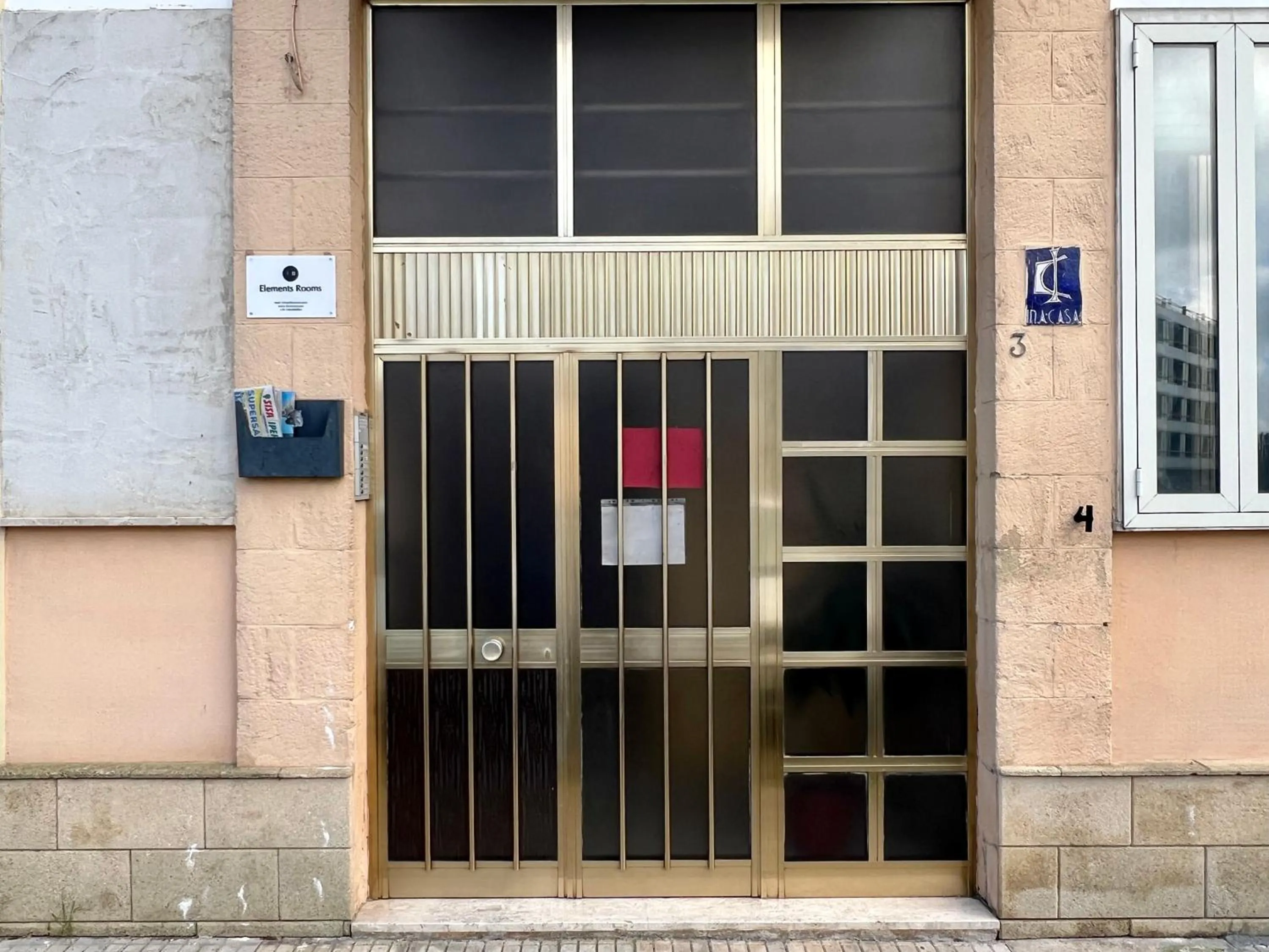 Property building in 4 Balconi rooms-Elements B&B