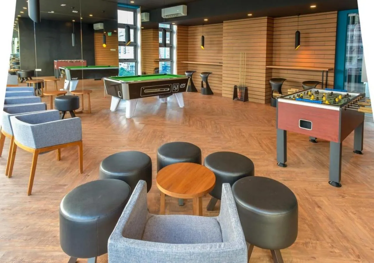 Billiard in Robertson PanoramaKL Suites