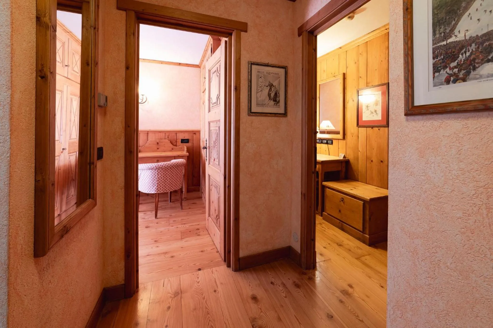 Photo of the whole room in HOTEL BOUTON D'OR Courmayeur