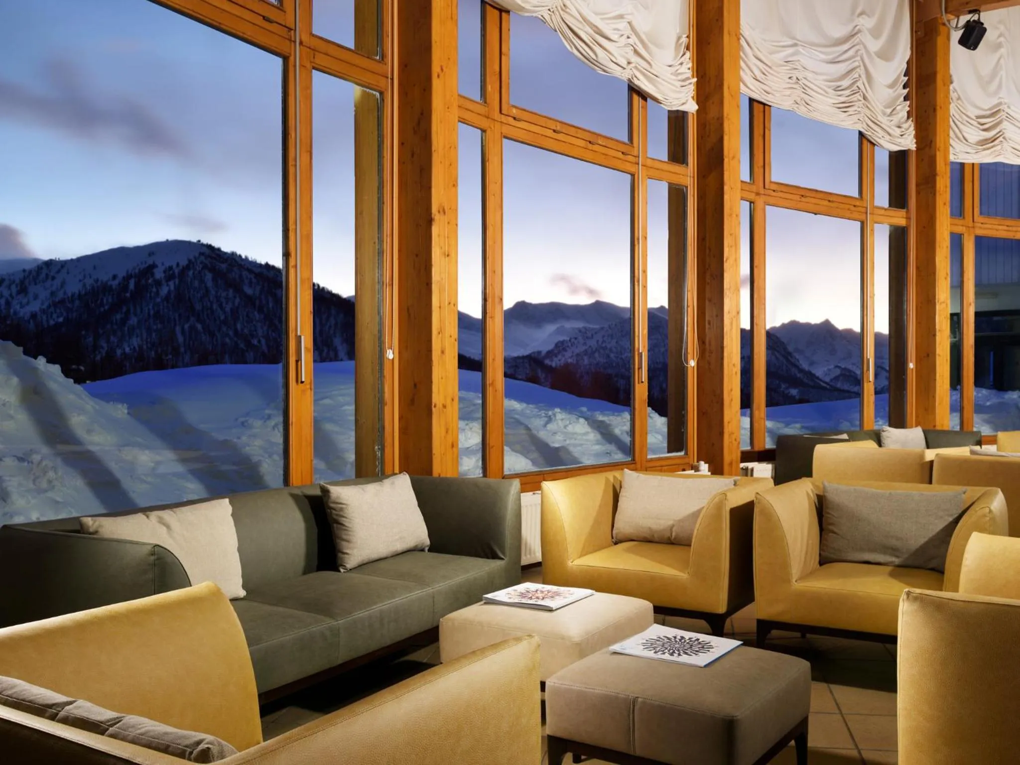 Lobby or reception in Hotel Club Uappala Sestriere