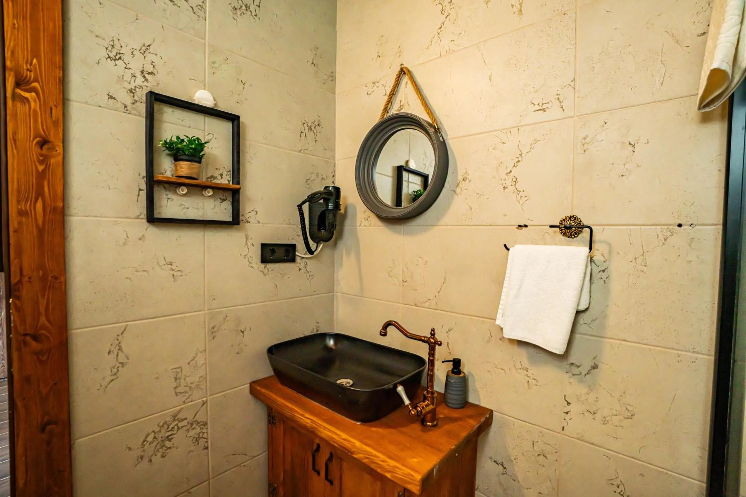 Gafulluk Tatil Köyü