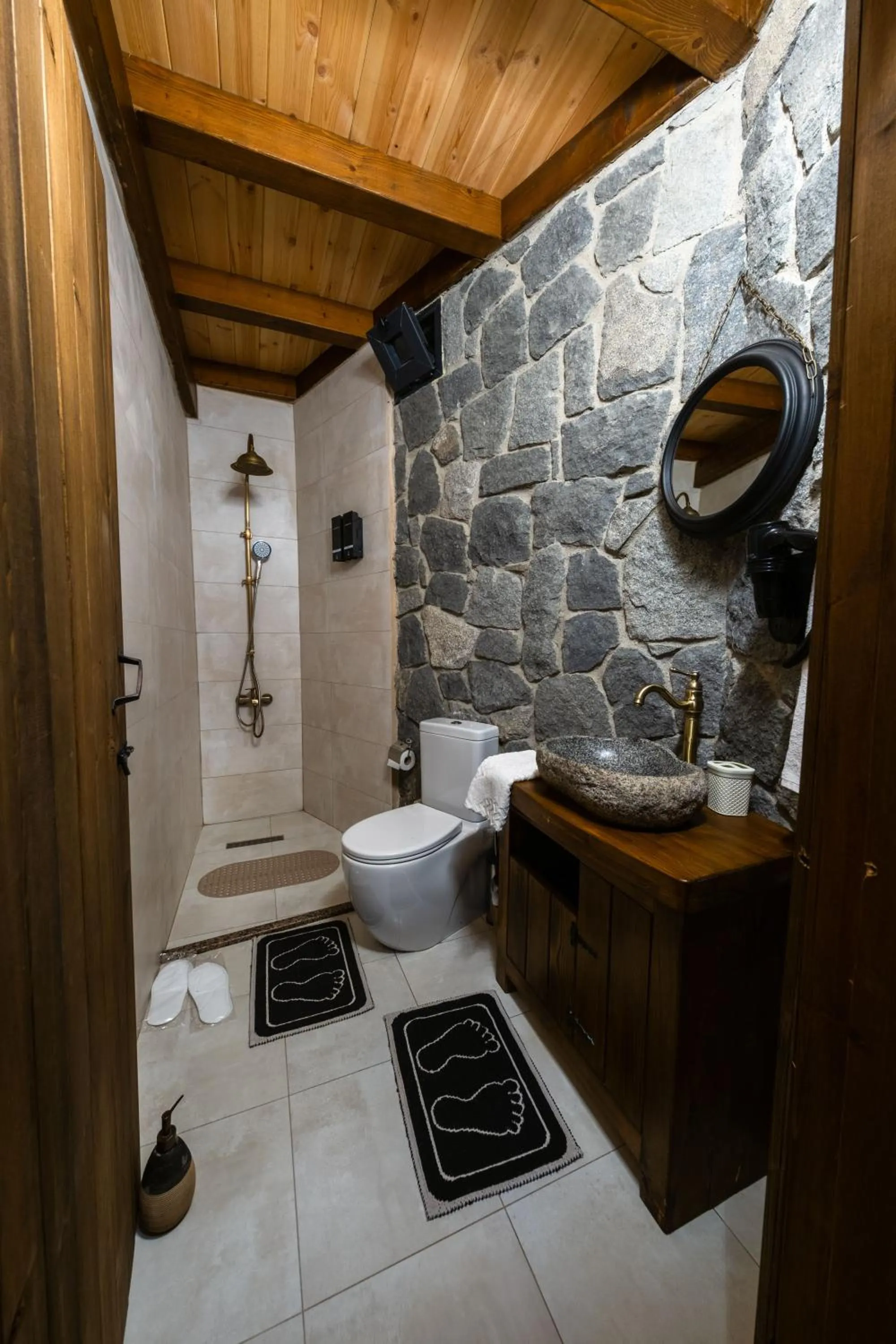 Shower in Gafulluk Tatil Köyü