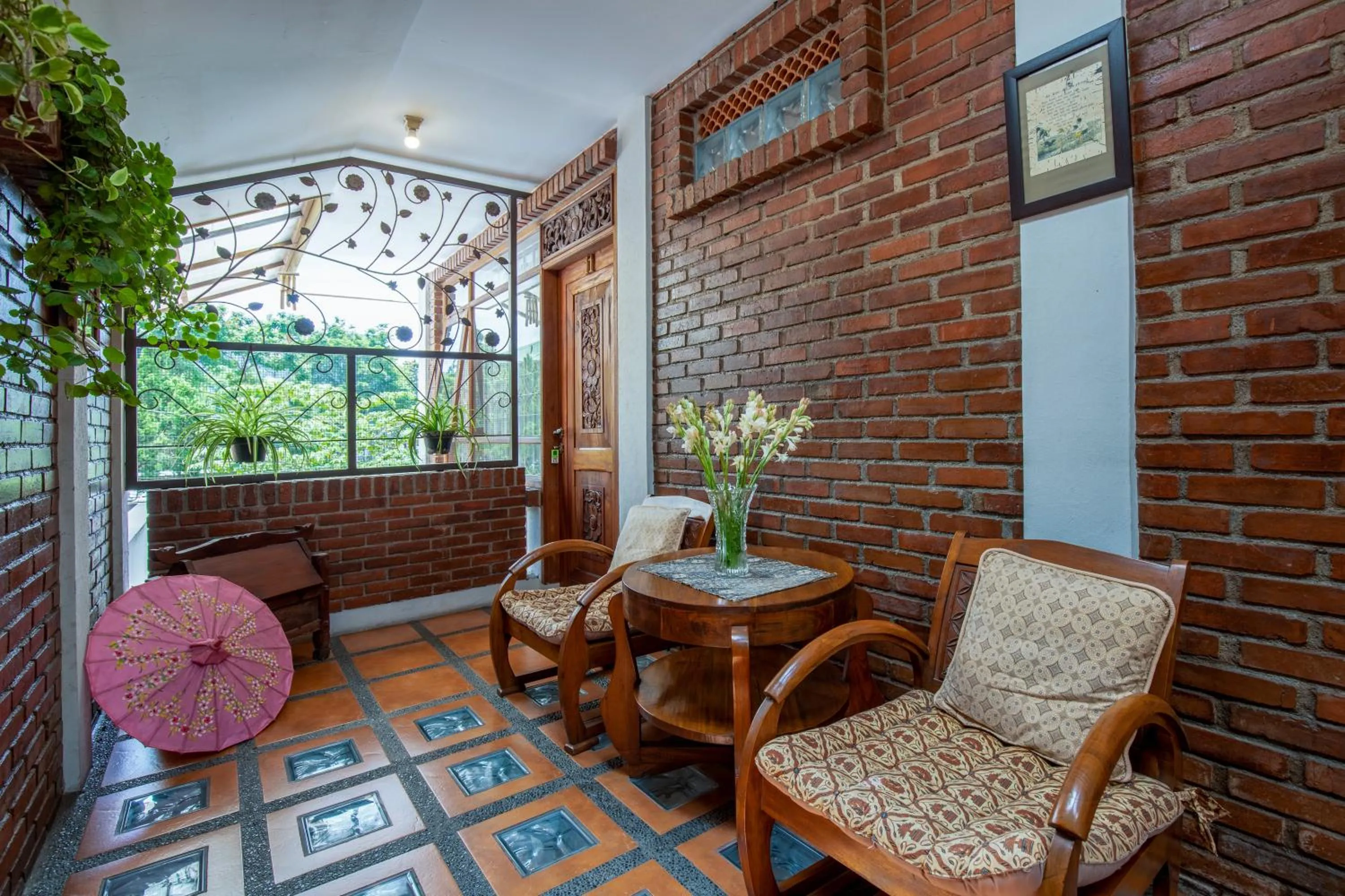 Balcony/Terrace in Sekararum Butik Syariah Guesthouse