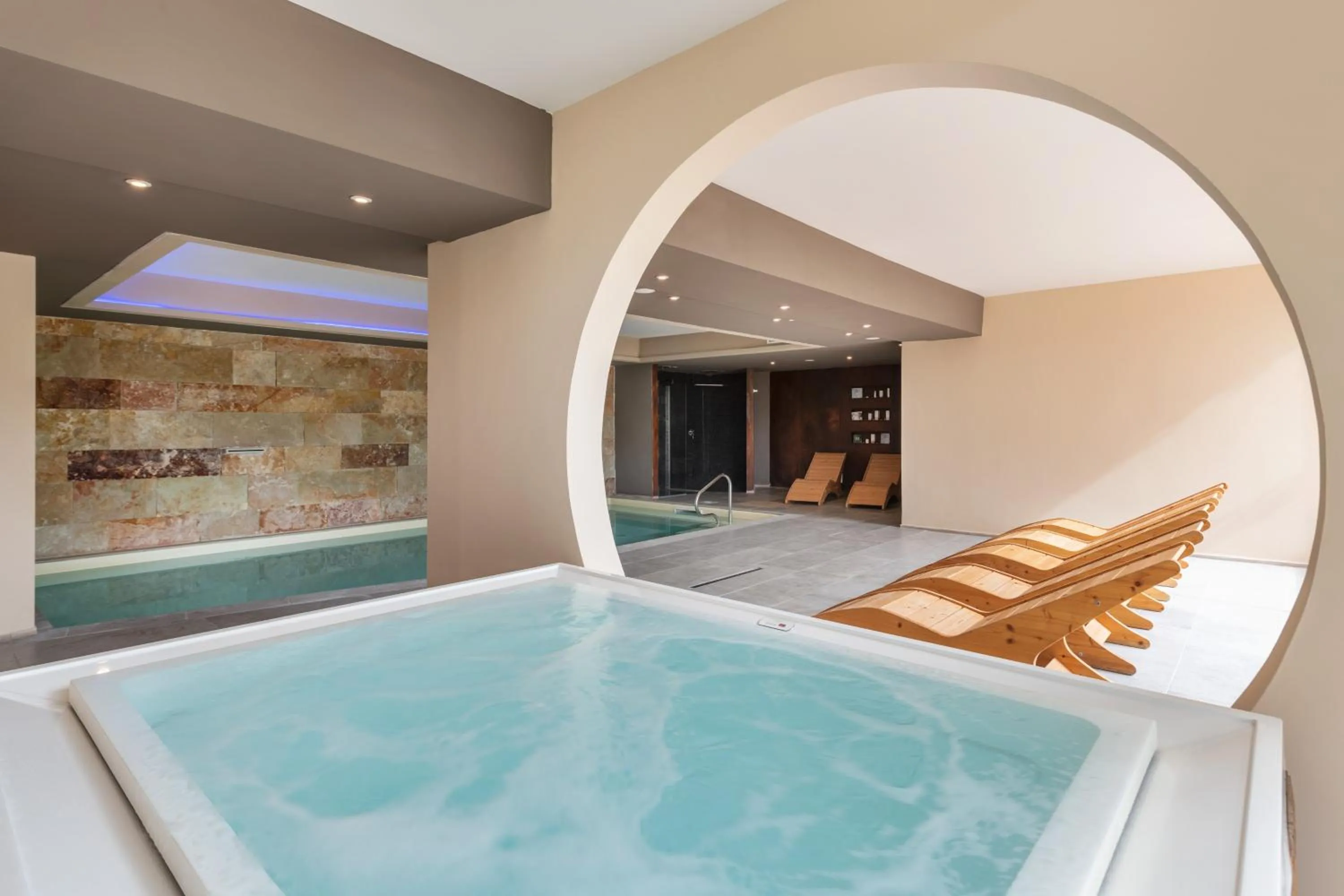 Hot Tub in VOI Alimini Resort