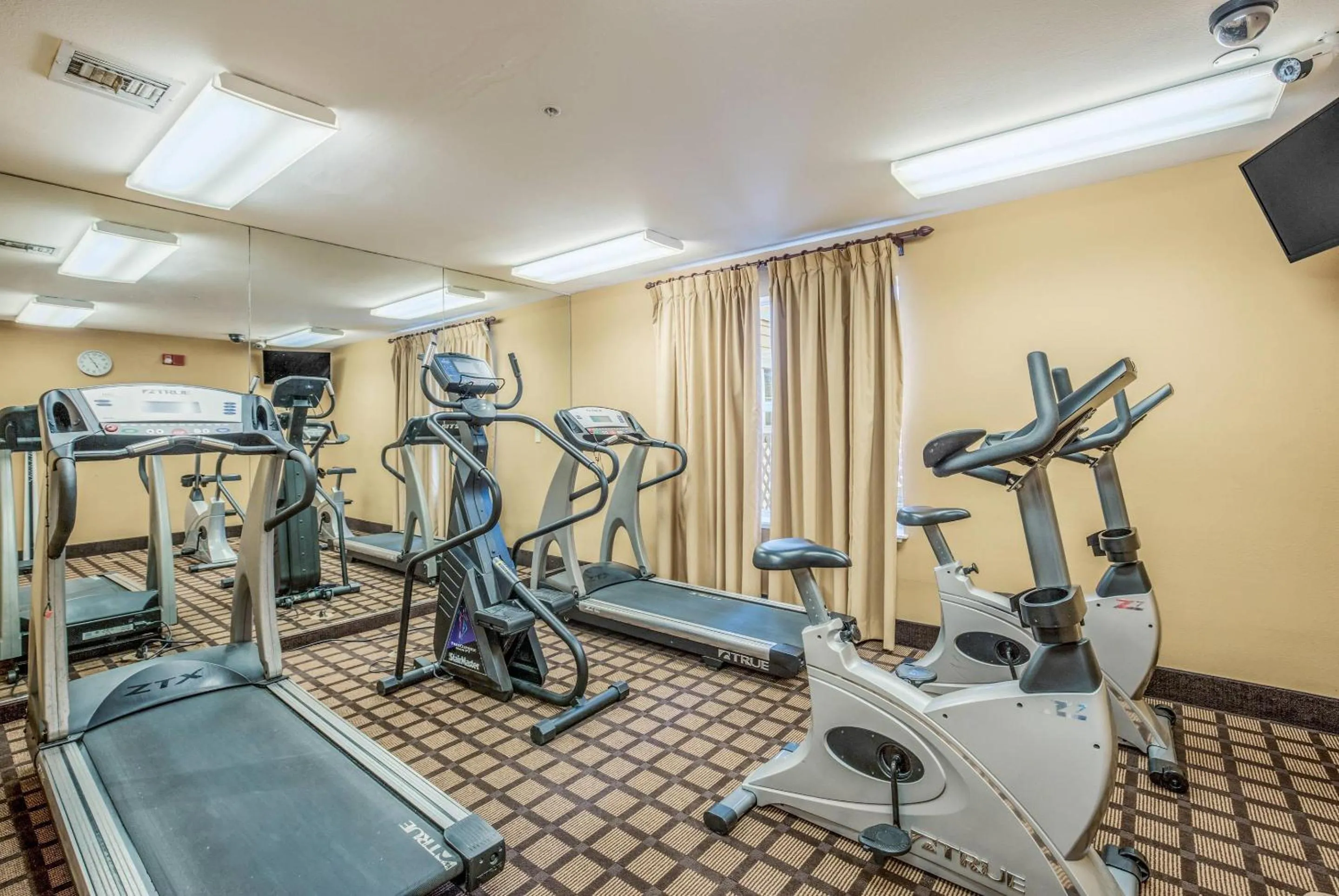 Fitness centre/facilities in MainStay Suites Port Saint Joe South