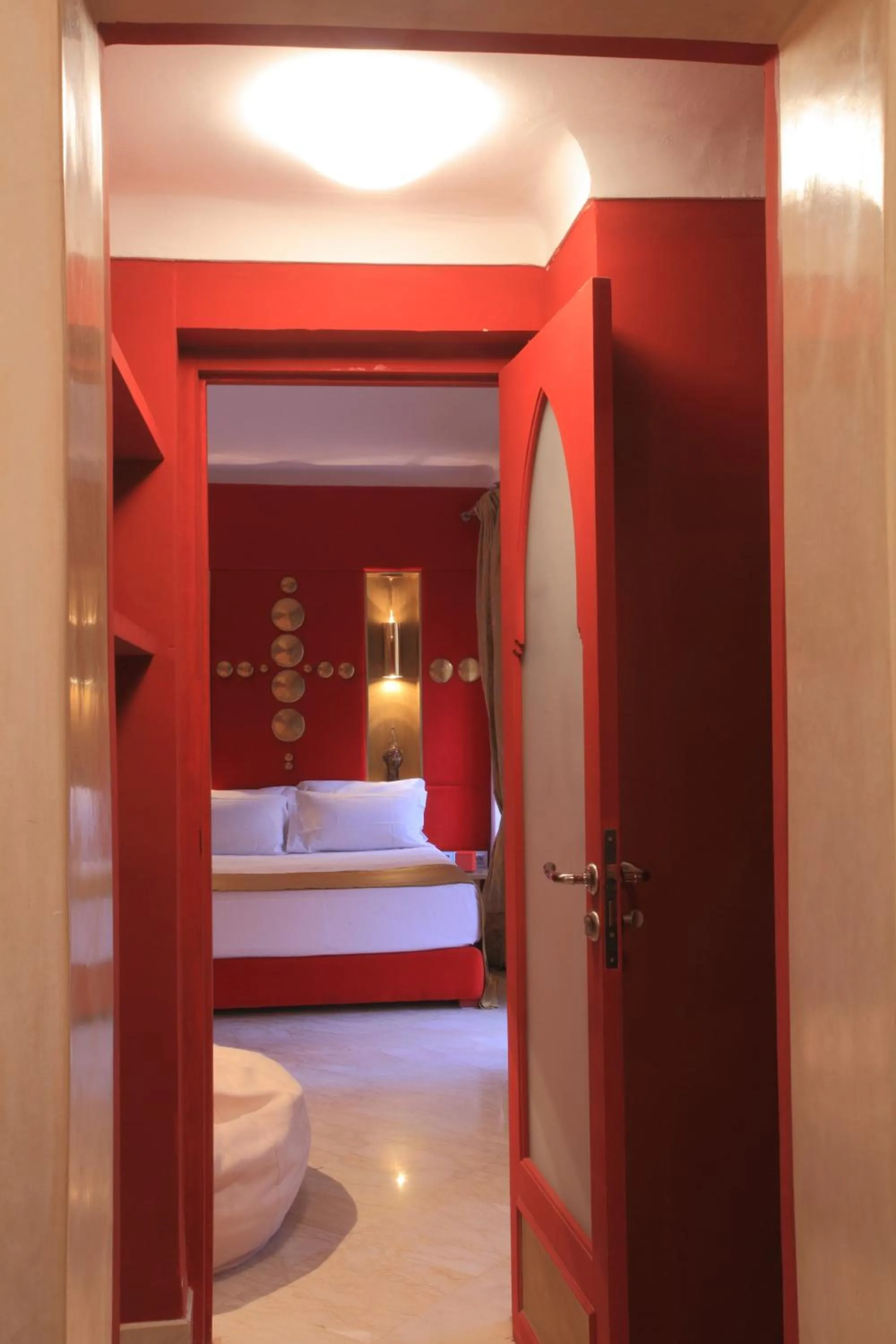 Photo of the whole room, Bed in Riad Infinity Sea