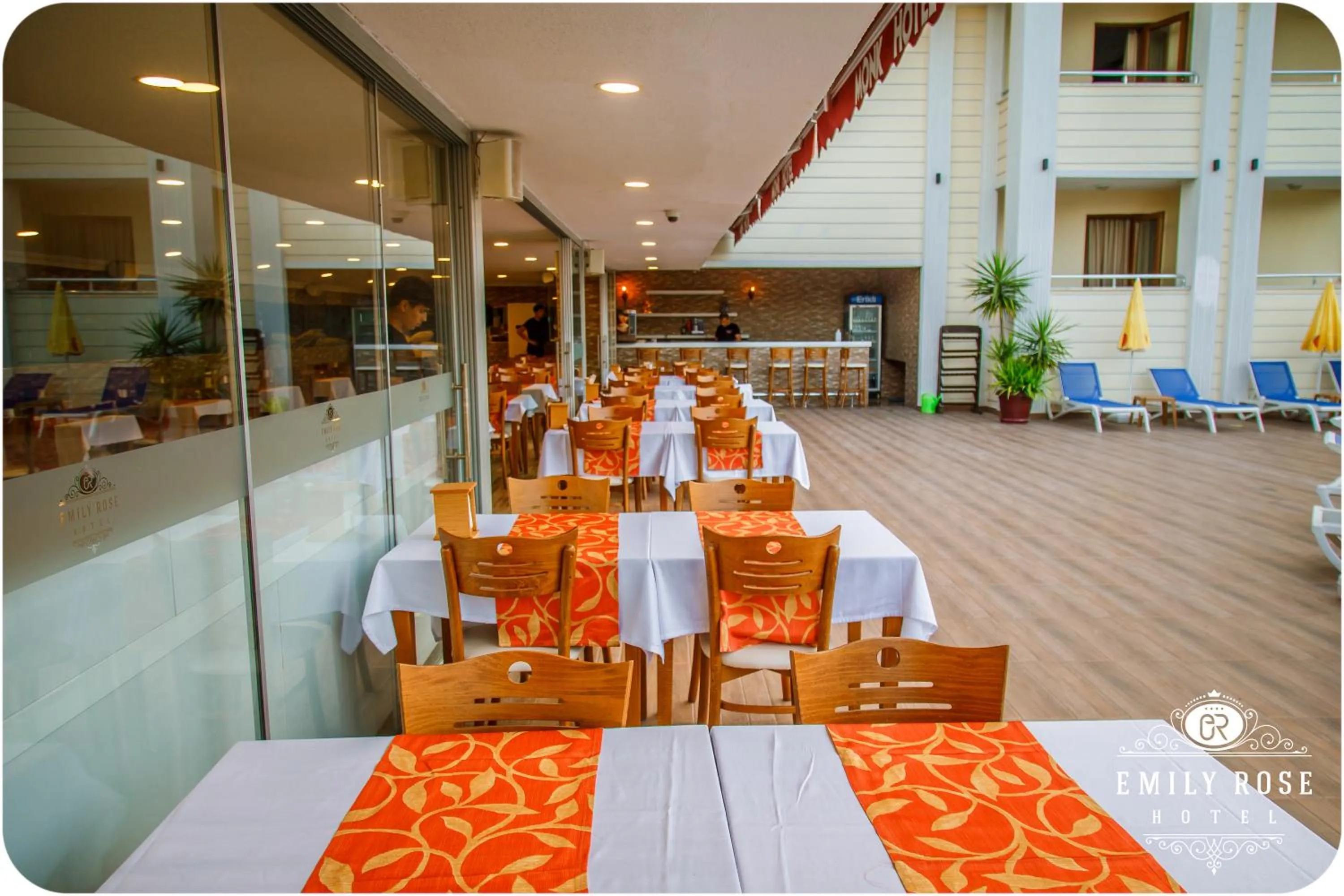 Breakfast in Emily Rose Hotel