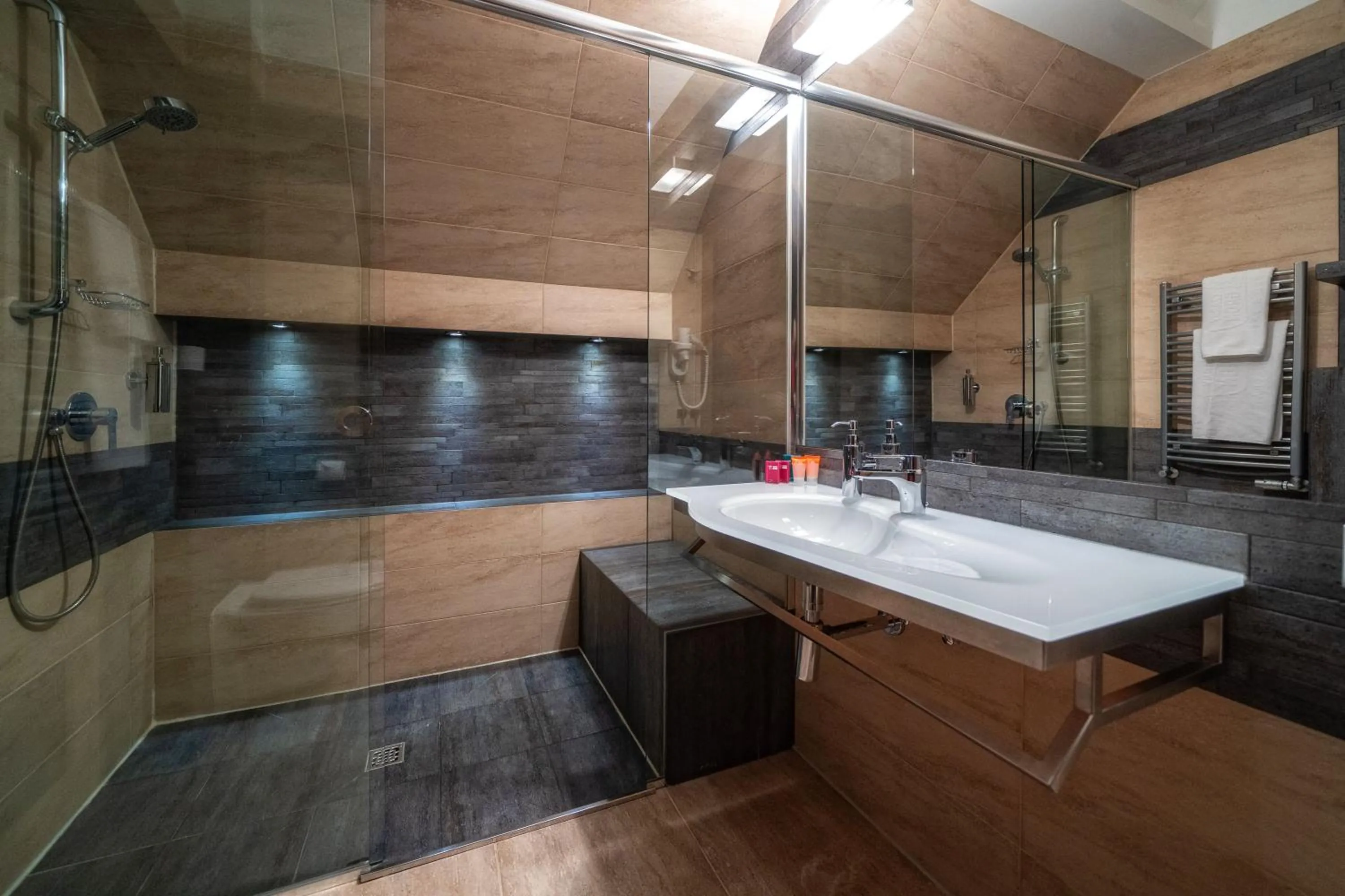 Bathroom in Hotel & SPA Czarny Groń