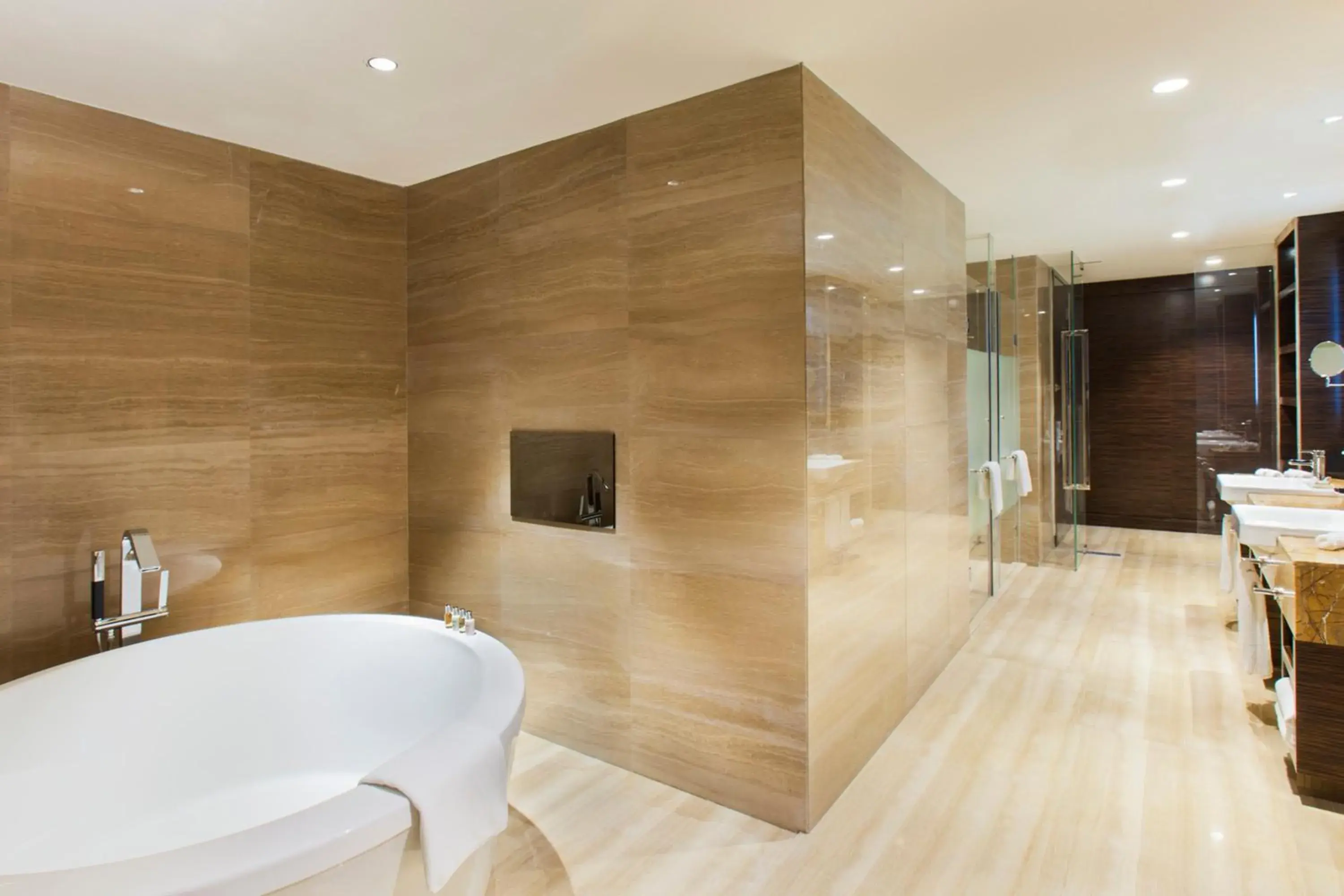 Suite in Holiday Inn Panjin Aqua City by IHG Suite in Holiday Inn Panjin Aqua City by IHG