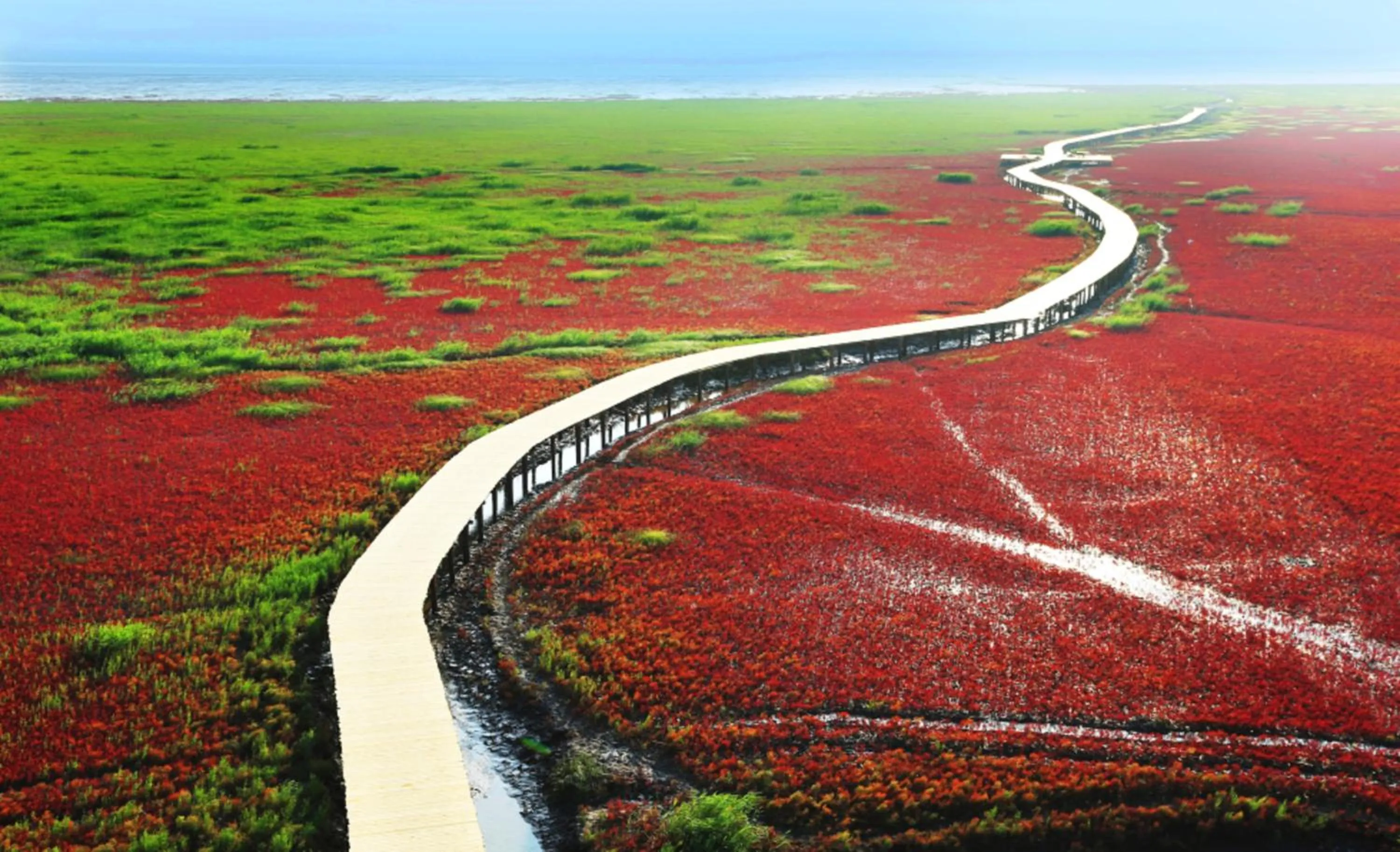 Property building in Holiday Inn Panjin Aqua City by IHG