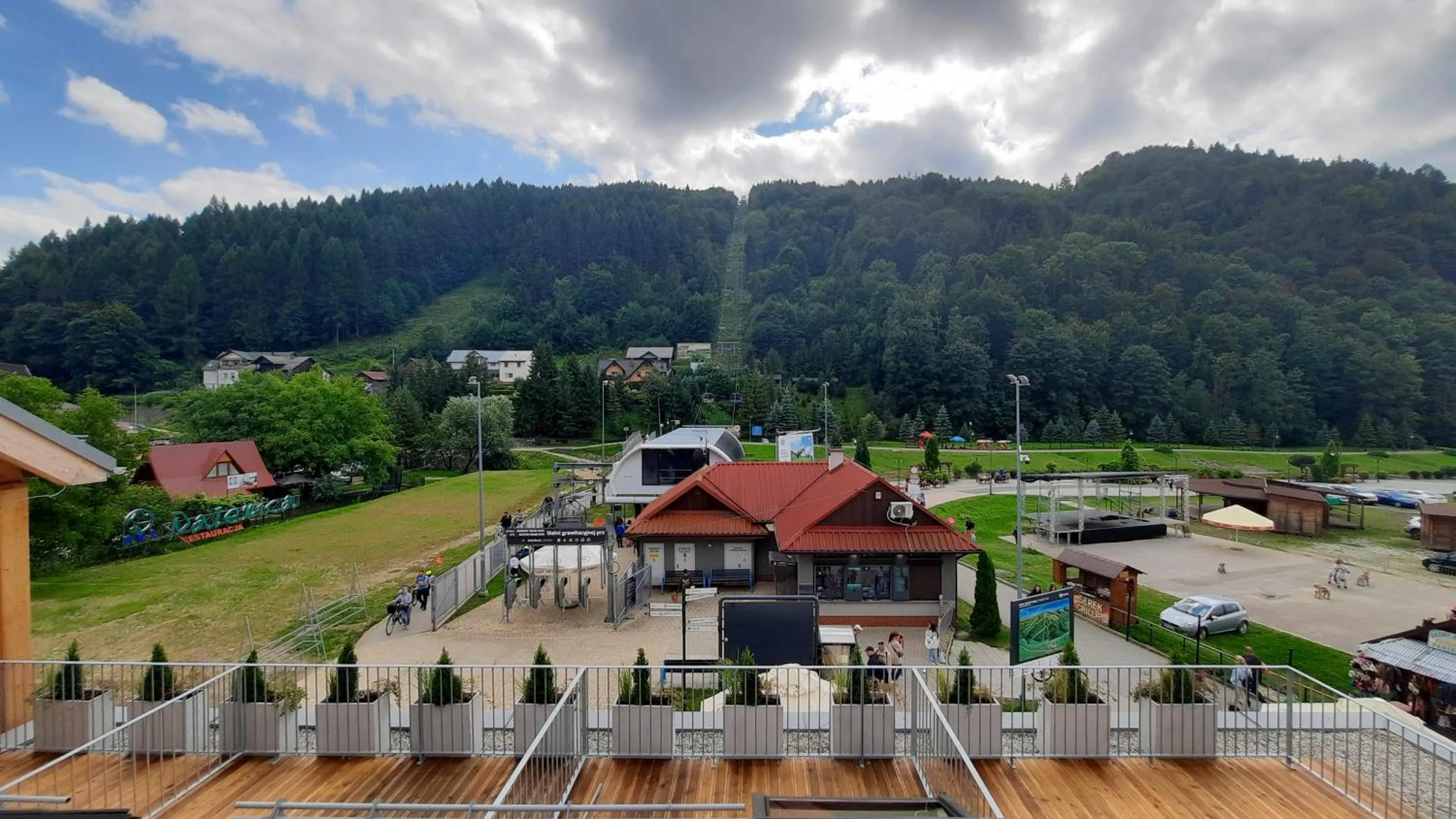 Property building in Willa Pod Kolejką