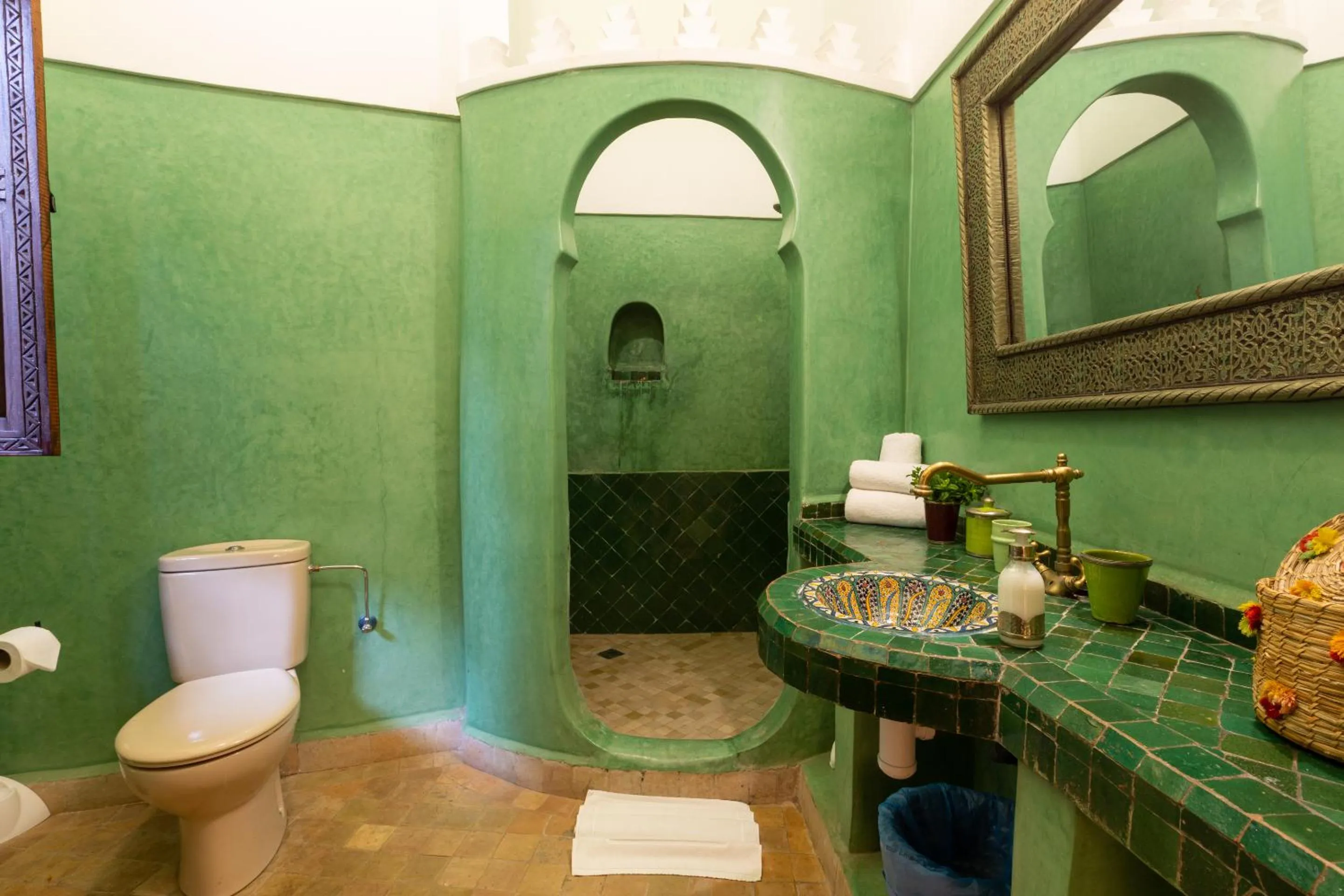 Bathroom in Les Sources berbères Riad & Spa