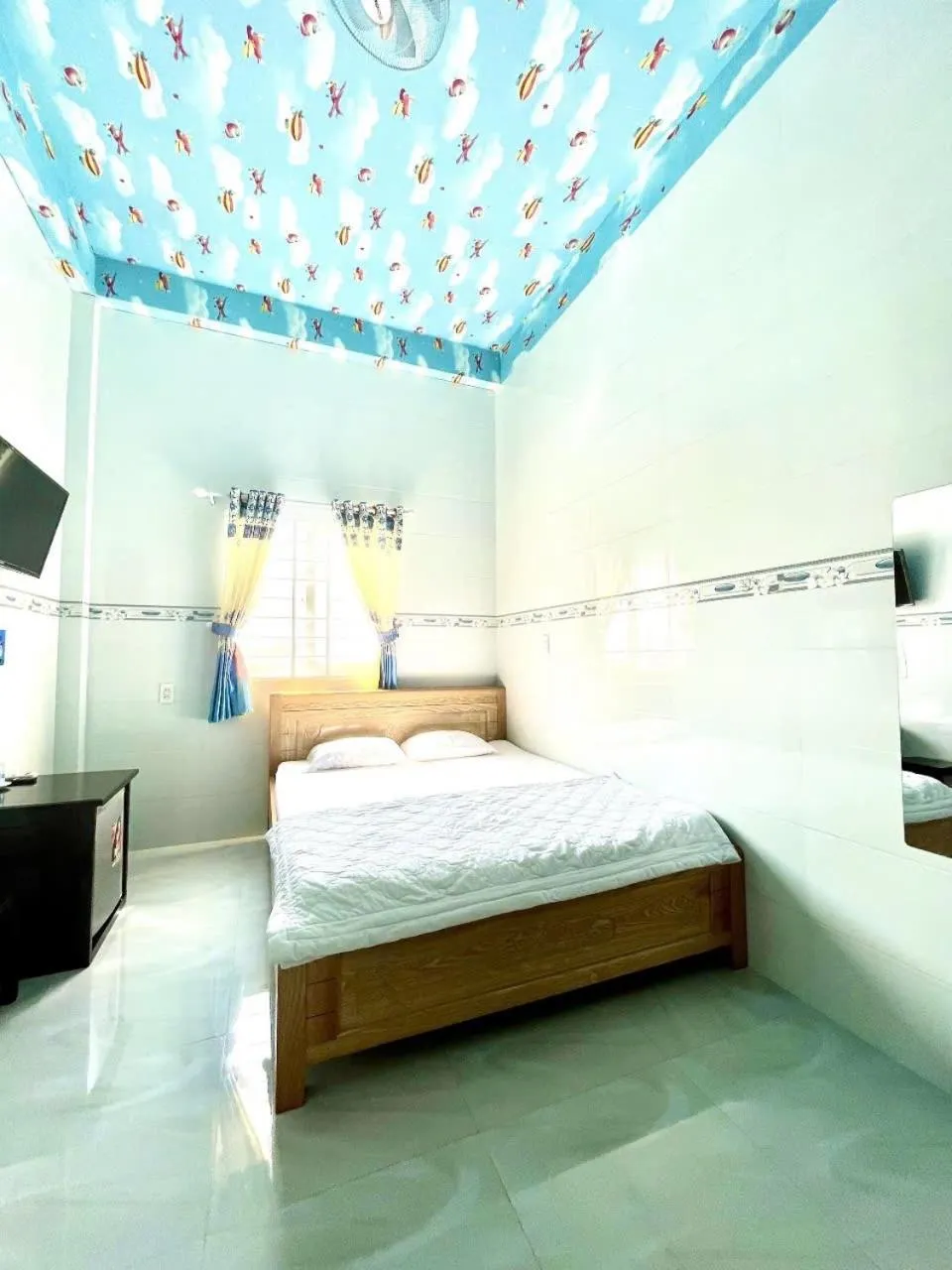 Bed in Thành Trinh hotel đảo Phú Quý