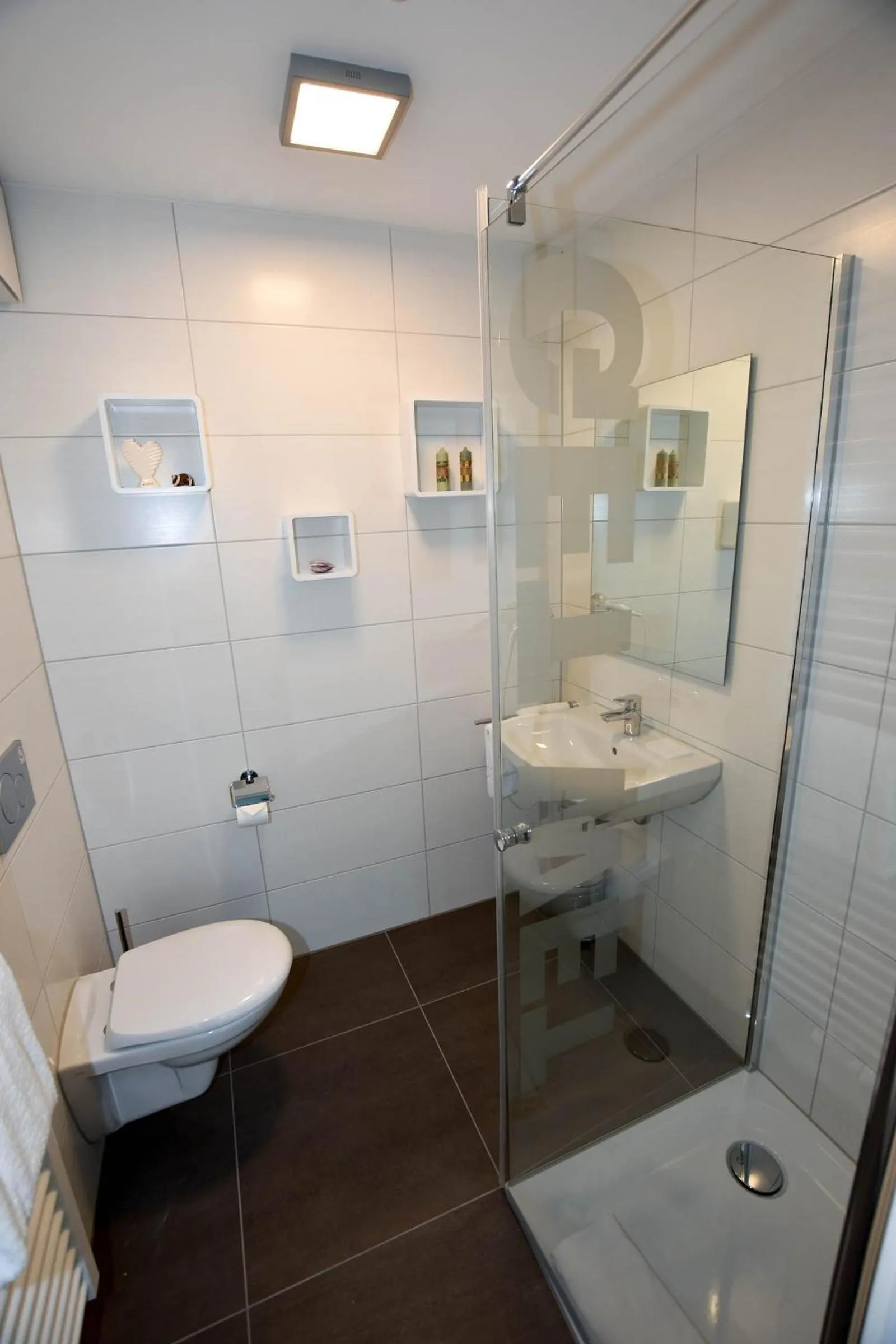 Bathroom in Boardinghouse Henschelstraße