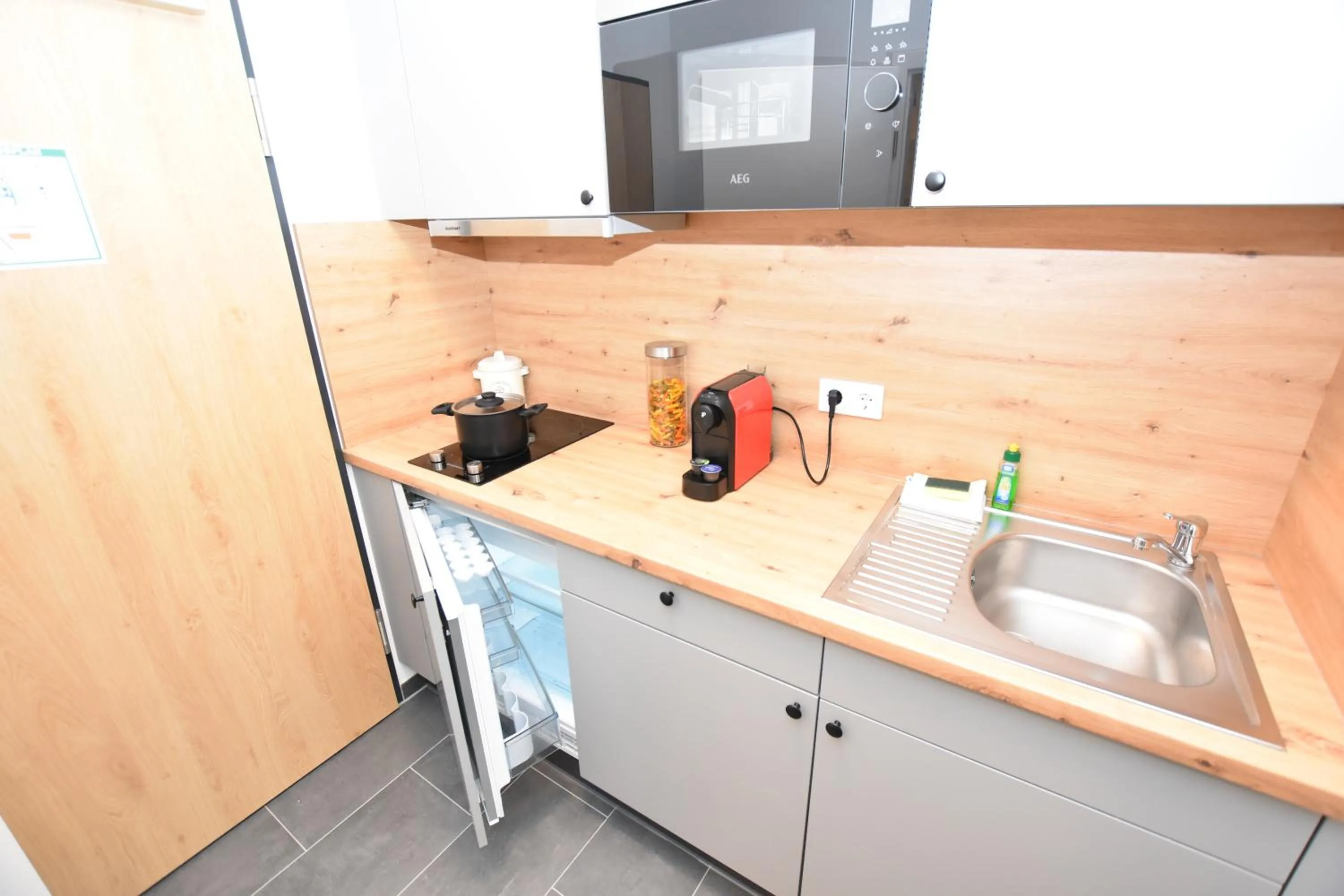 Kitchen or kitchenette in Boardinghouse Henschelstraße