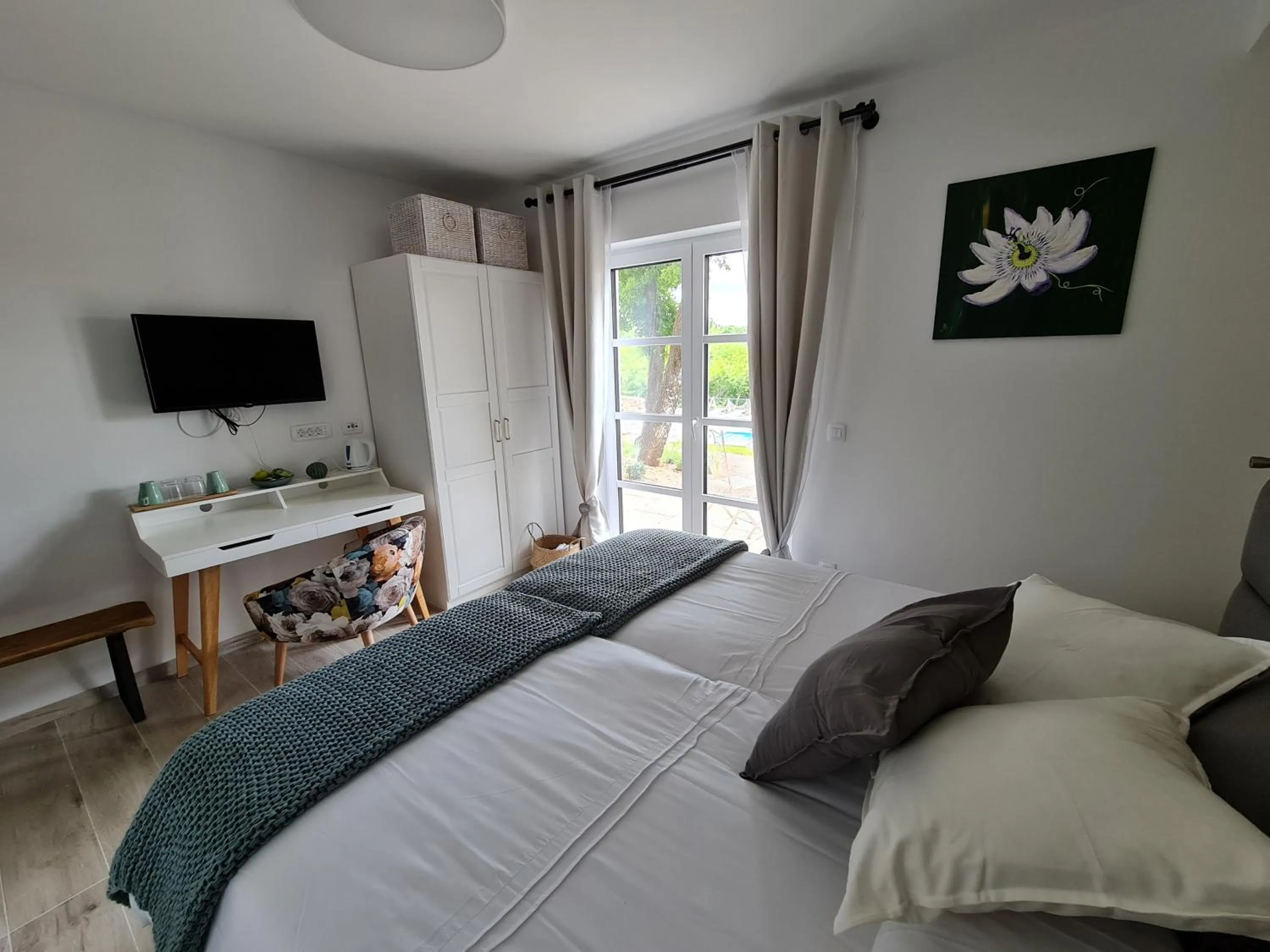 Bed in Boutique Resort OSMA - Adults Only