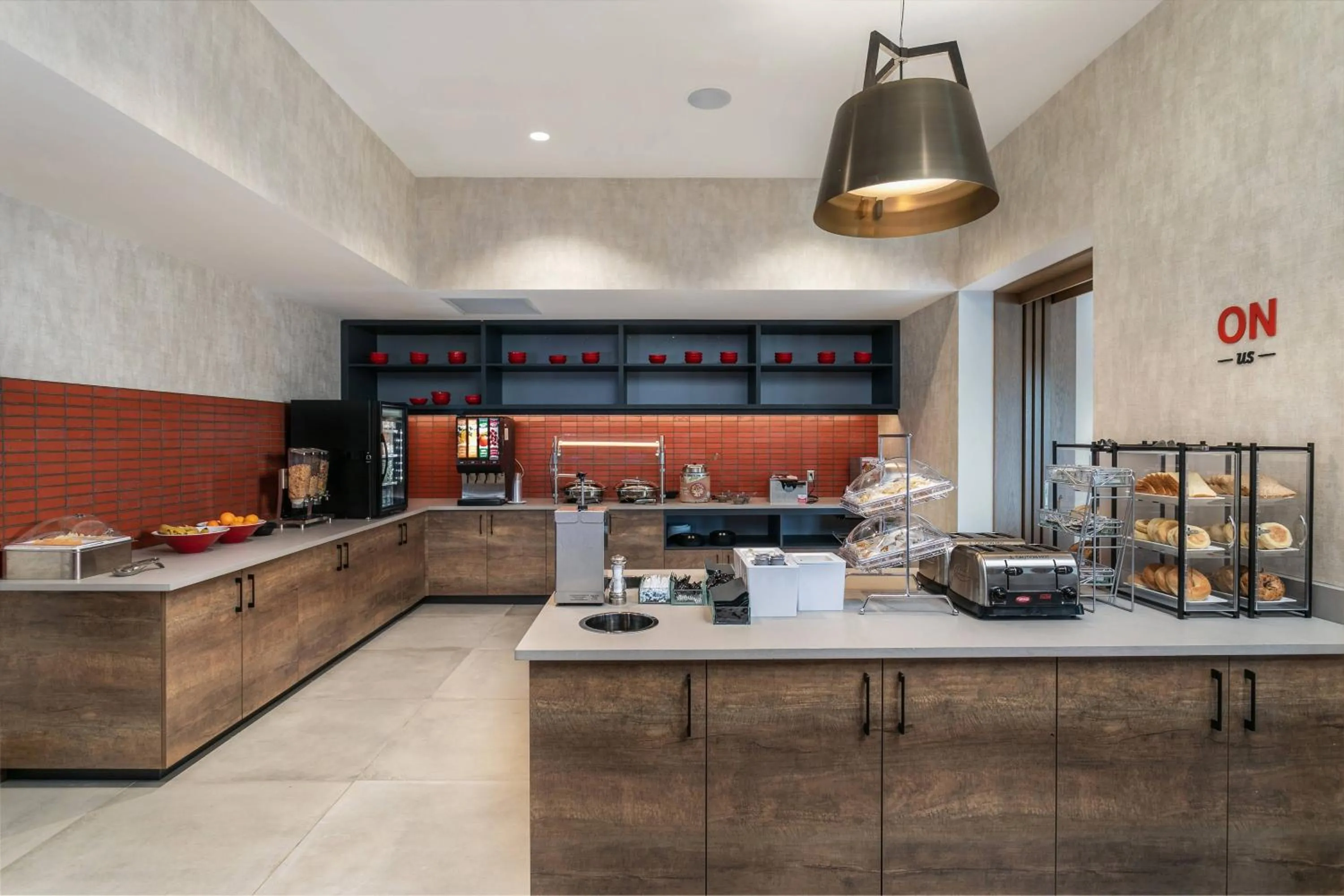 Breakfast in TownePlace Suites by Marriott Nashville Midtown