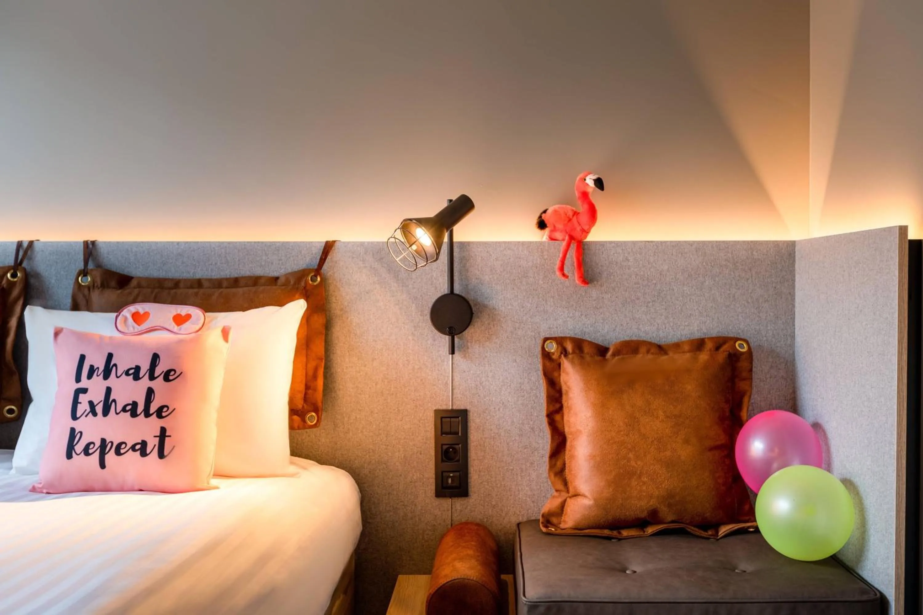 Bedroom, Bed in Moxy Bordeaux