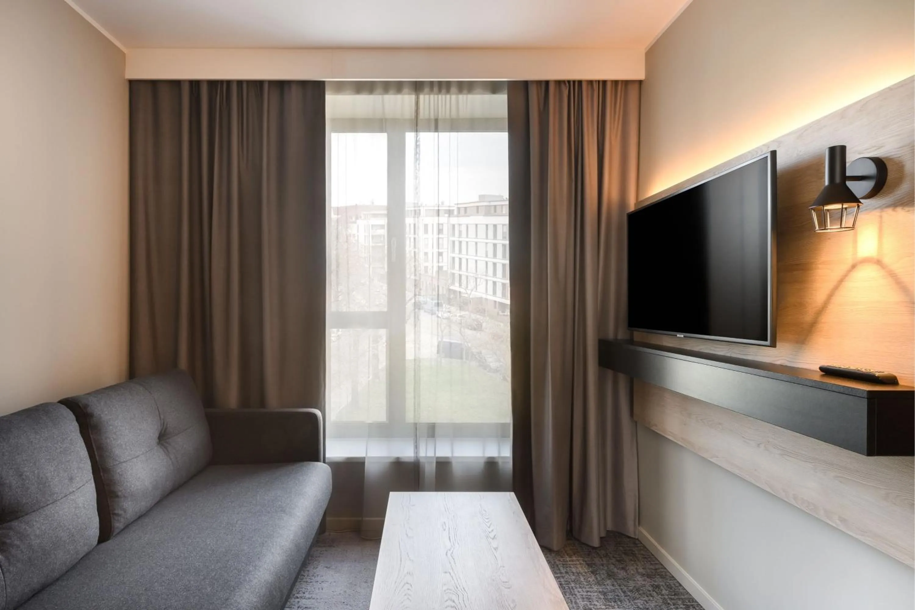 Photo of the whole room in Moxy Dresden Neustadt