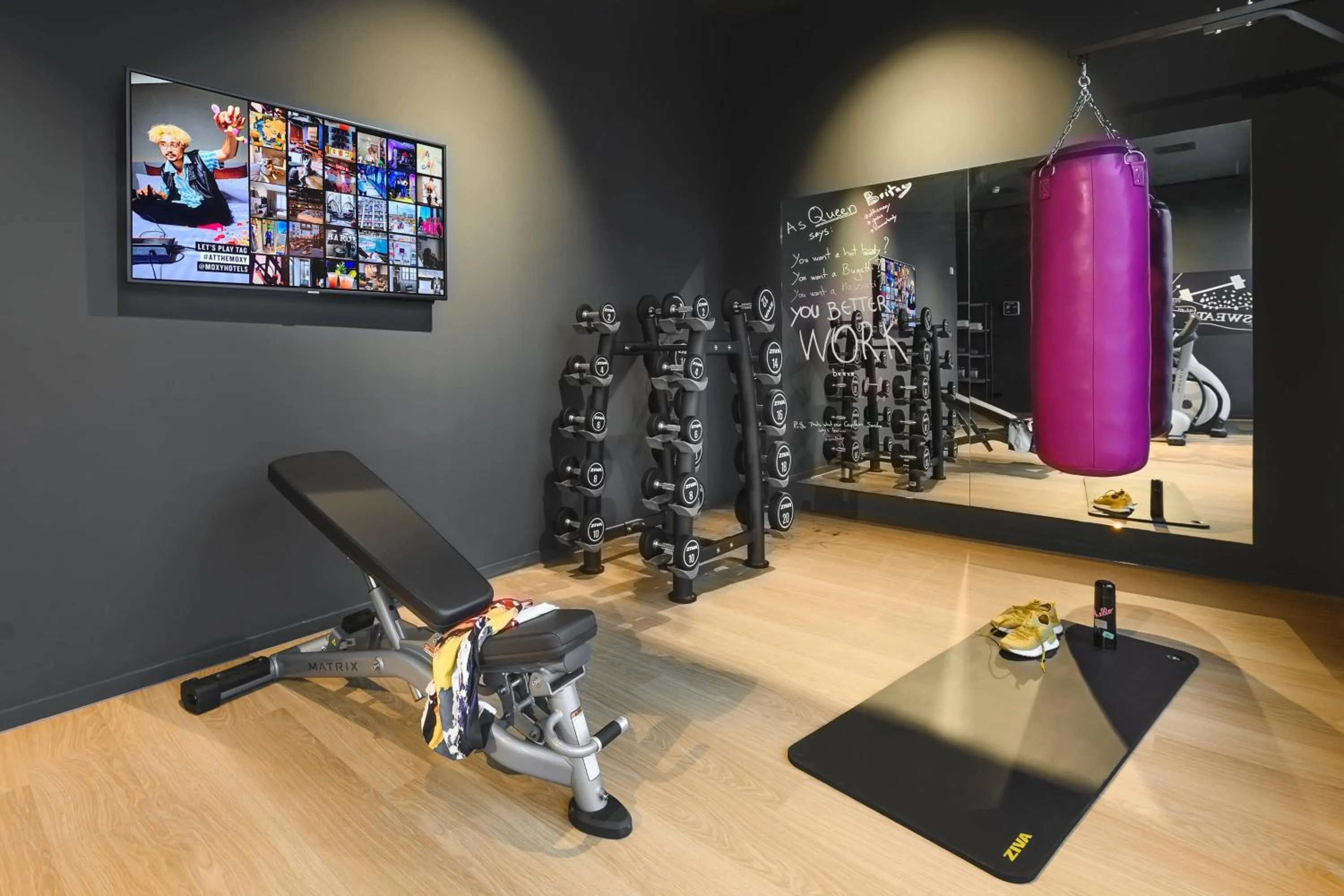 Fitness centre/facilities in Moxy Dresden Neustadt