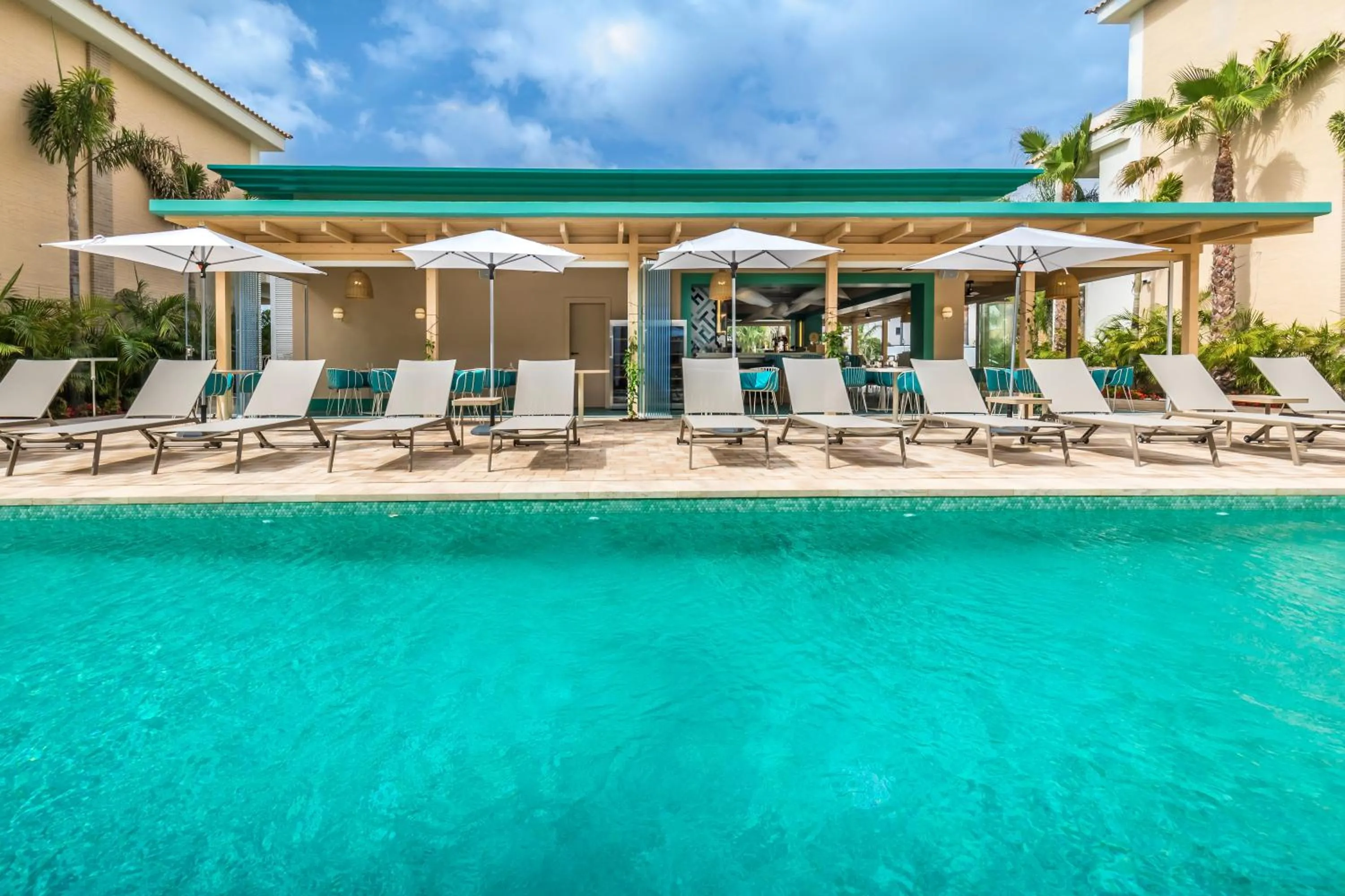 Swimming pool in Barceló La Nucía Palms