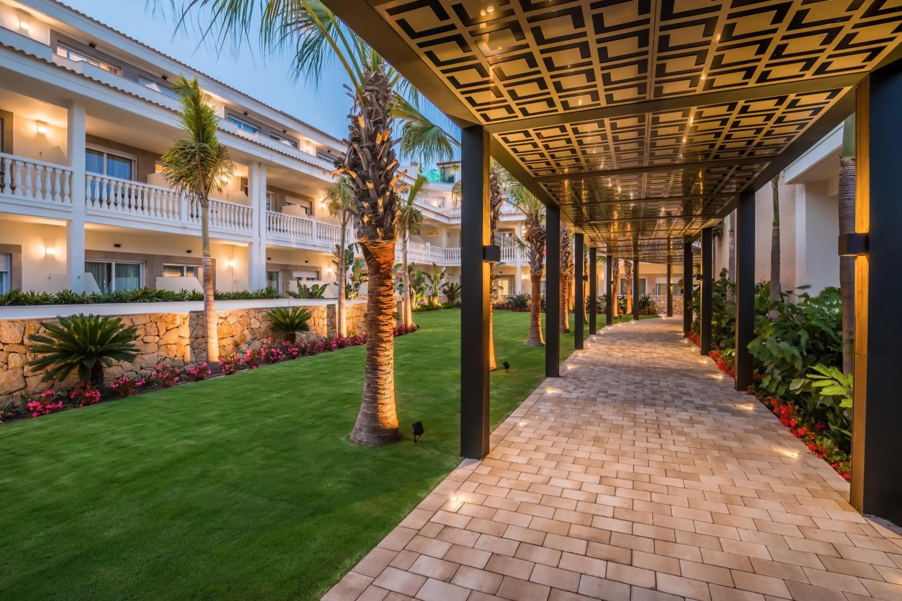 Facade/entrance in Barceló La Nucía Palms