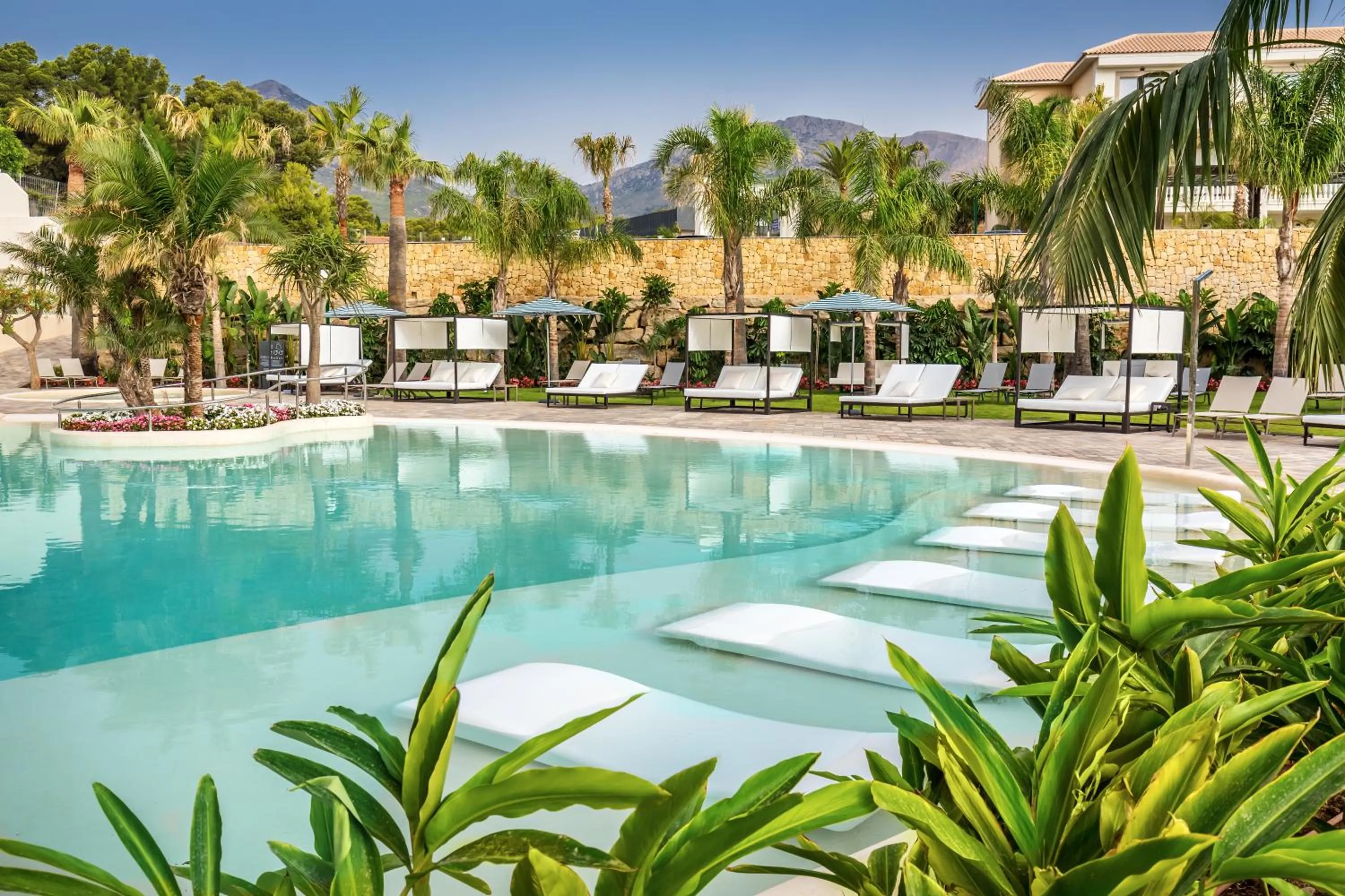 Solarium in Barceló La Nucía Palms