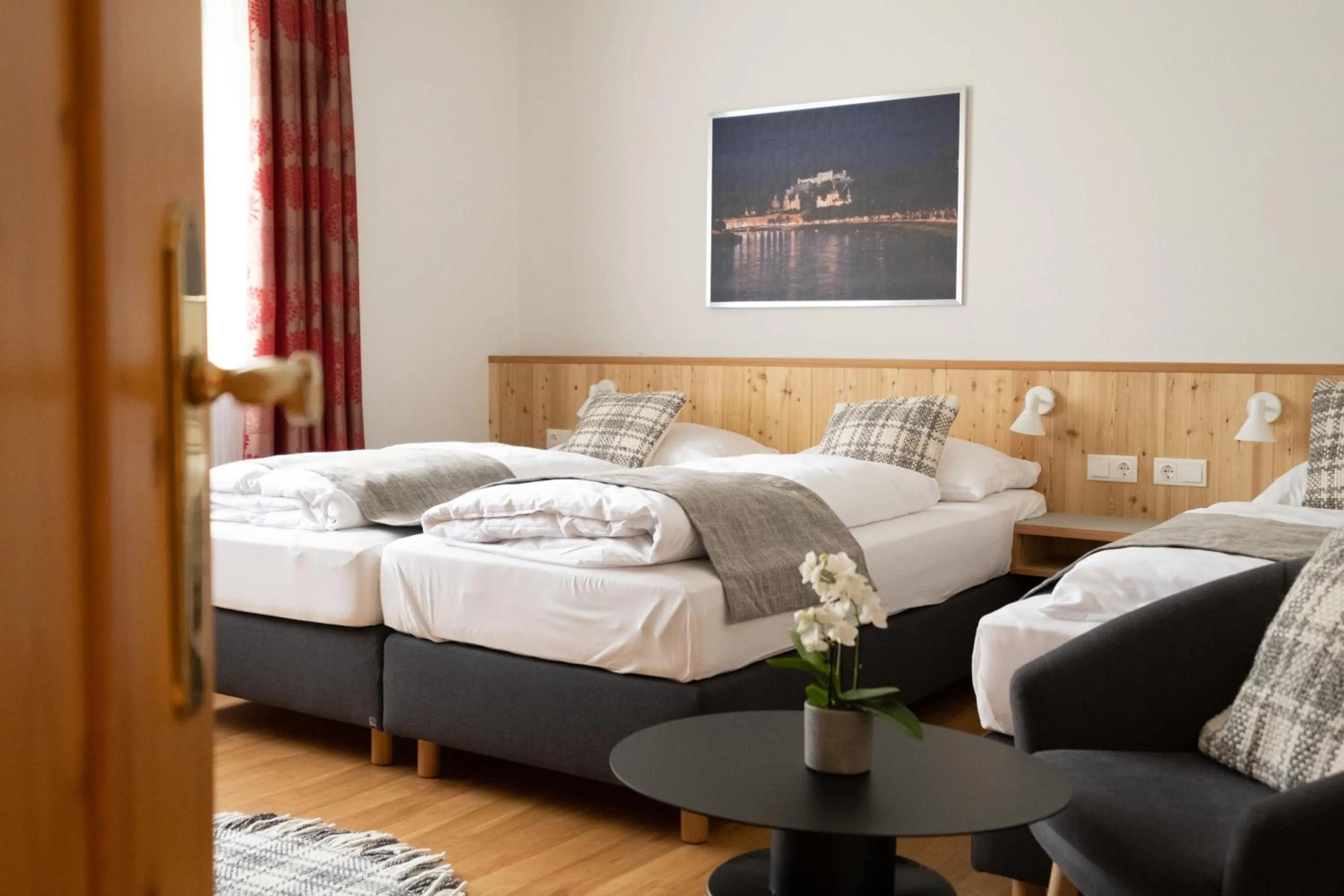 Bedroom, Bed in Santner, Hotel