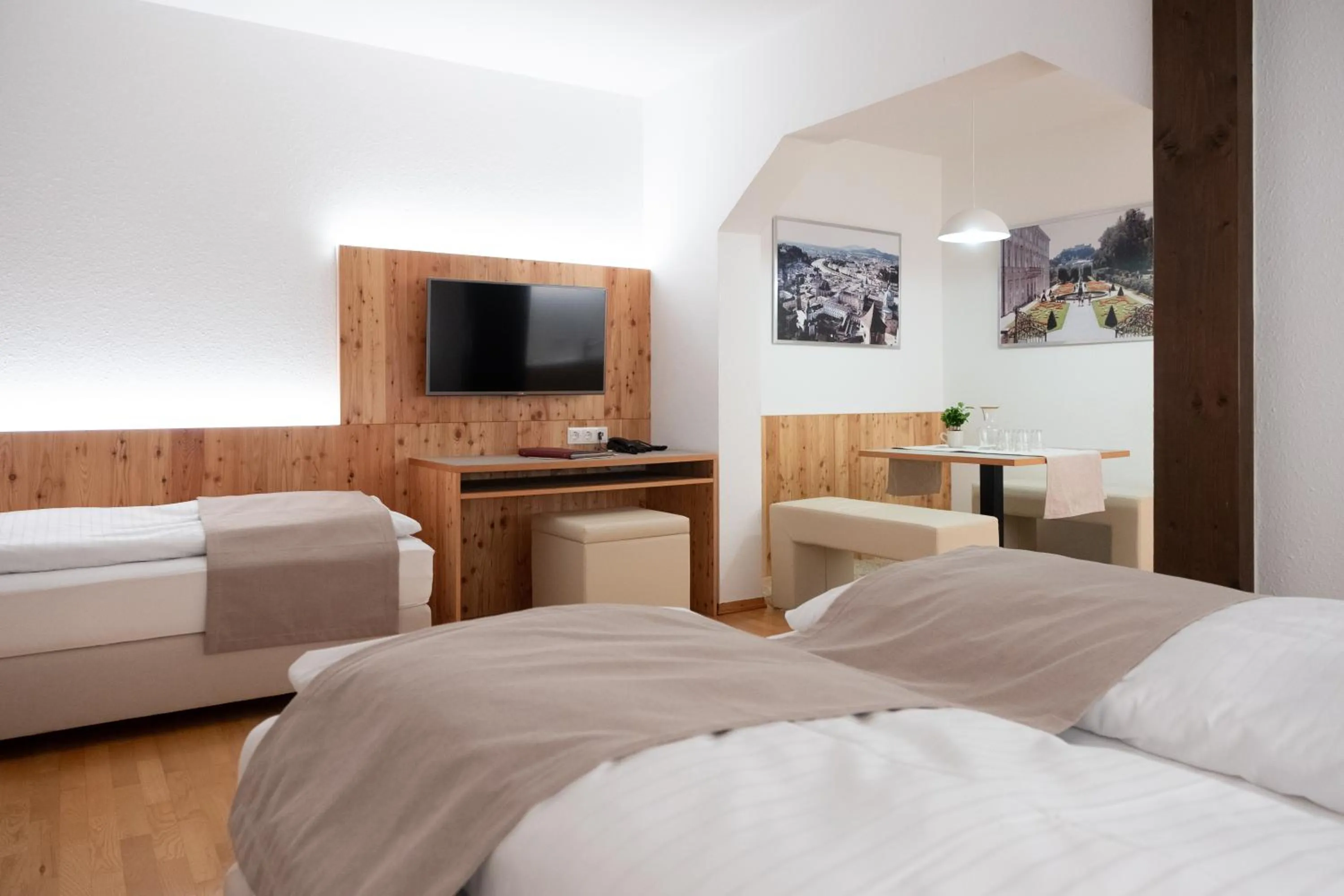 Bedroom, Bed in Santner, Hotel