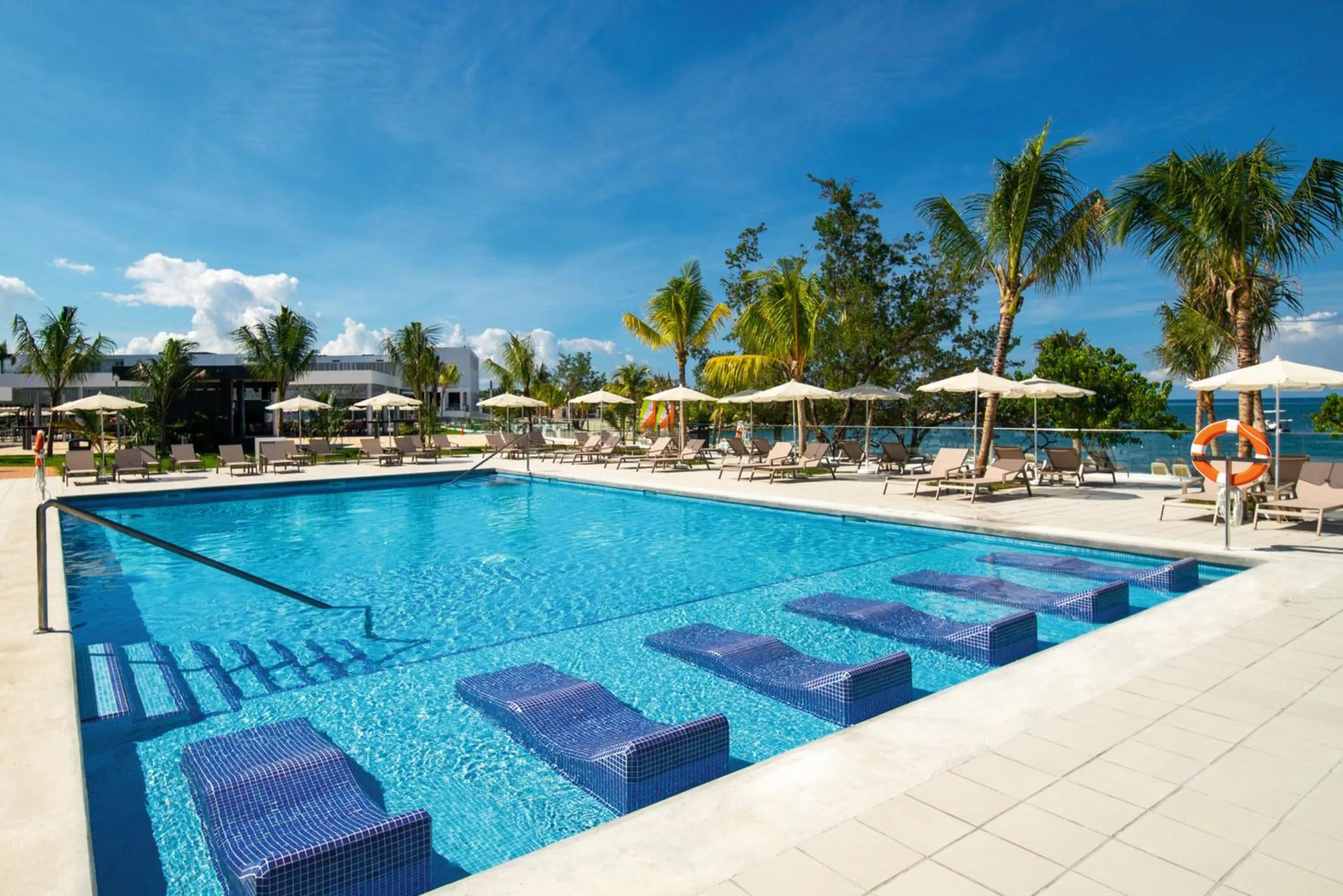 Swimming pool in Riu Montego Bay - Adults Only - All Inclusive