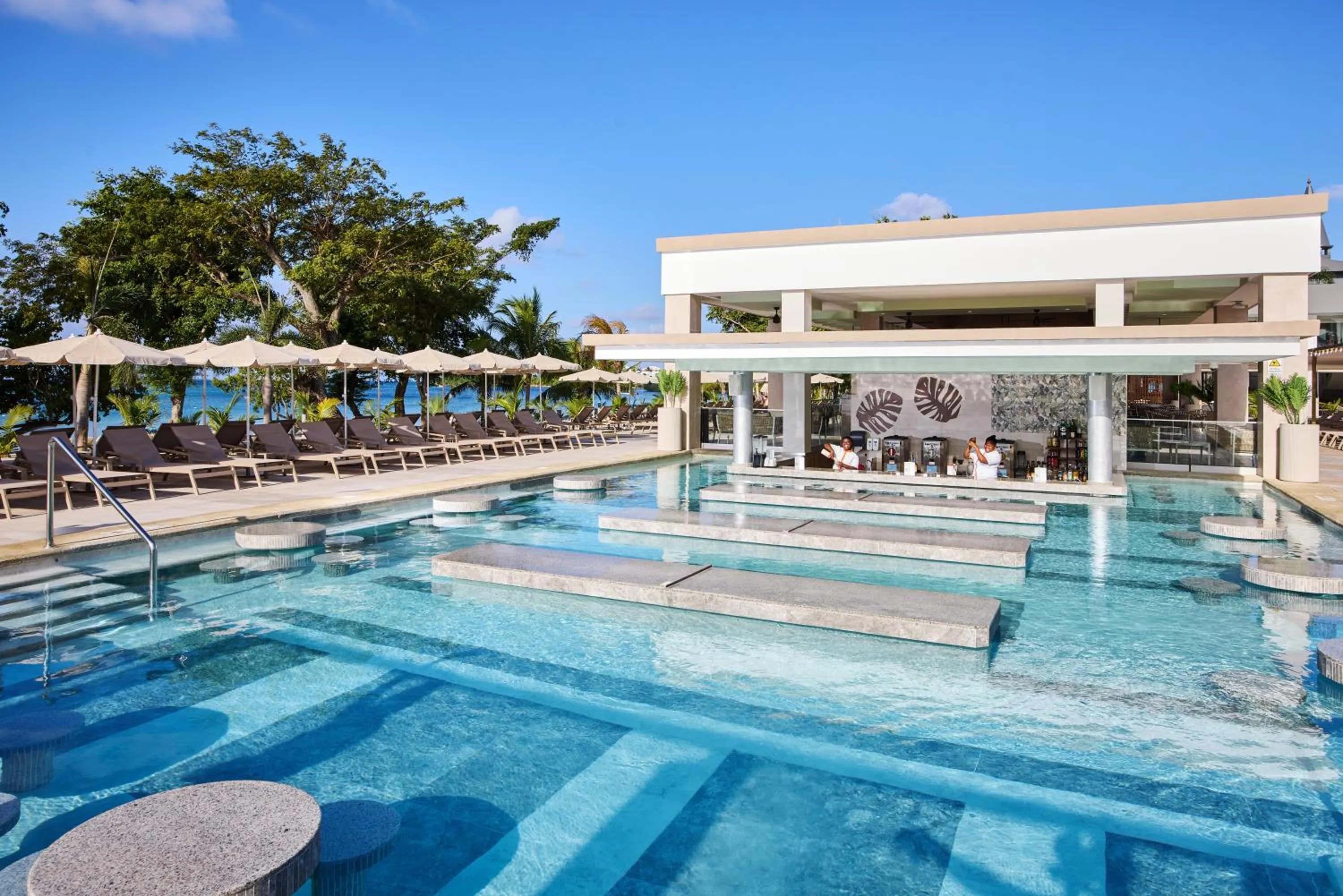 Swimming pool in Riu Negril - All Inclusive