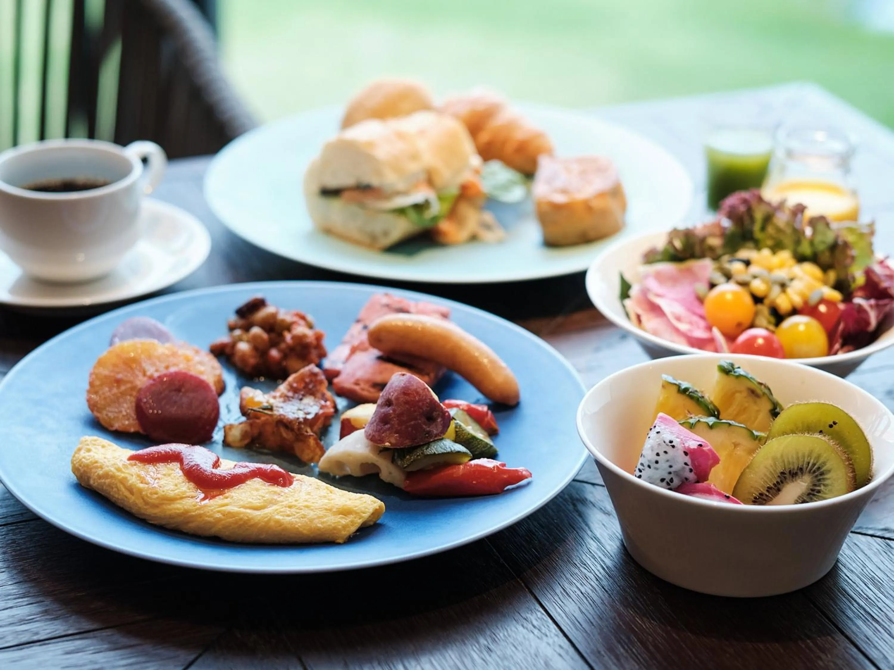 Food in FUSAKI BEACH RESORT HOTEL & VILLAS