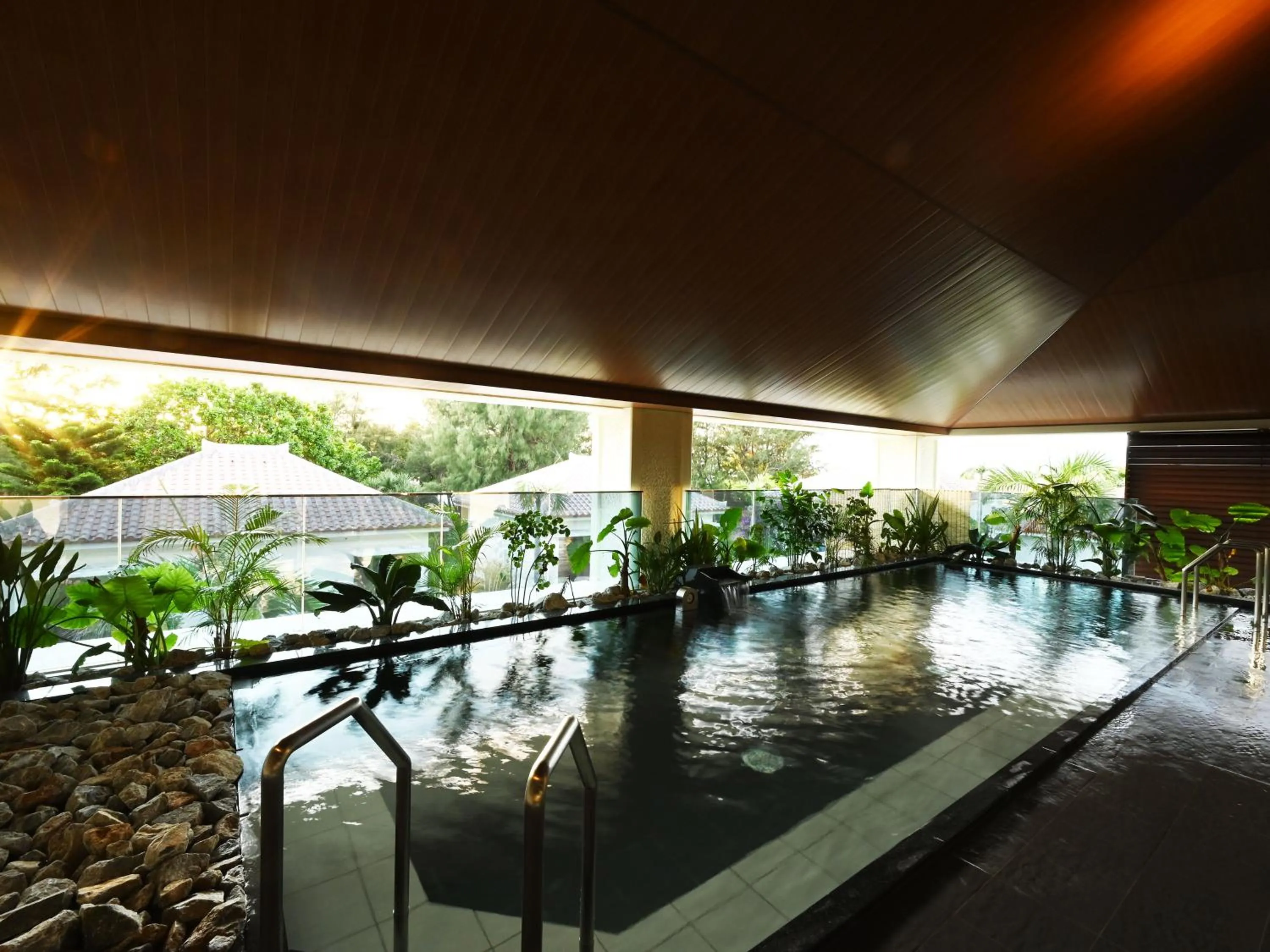 Public Bath in FUSAKI BEACH RESORT HOTEL & VILLAS