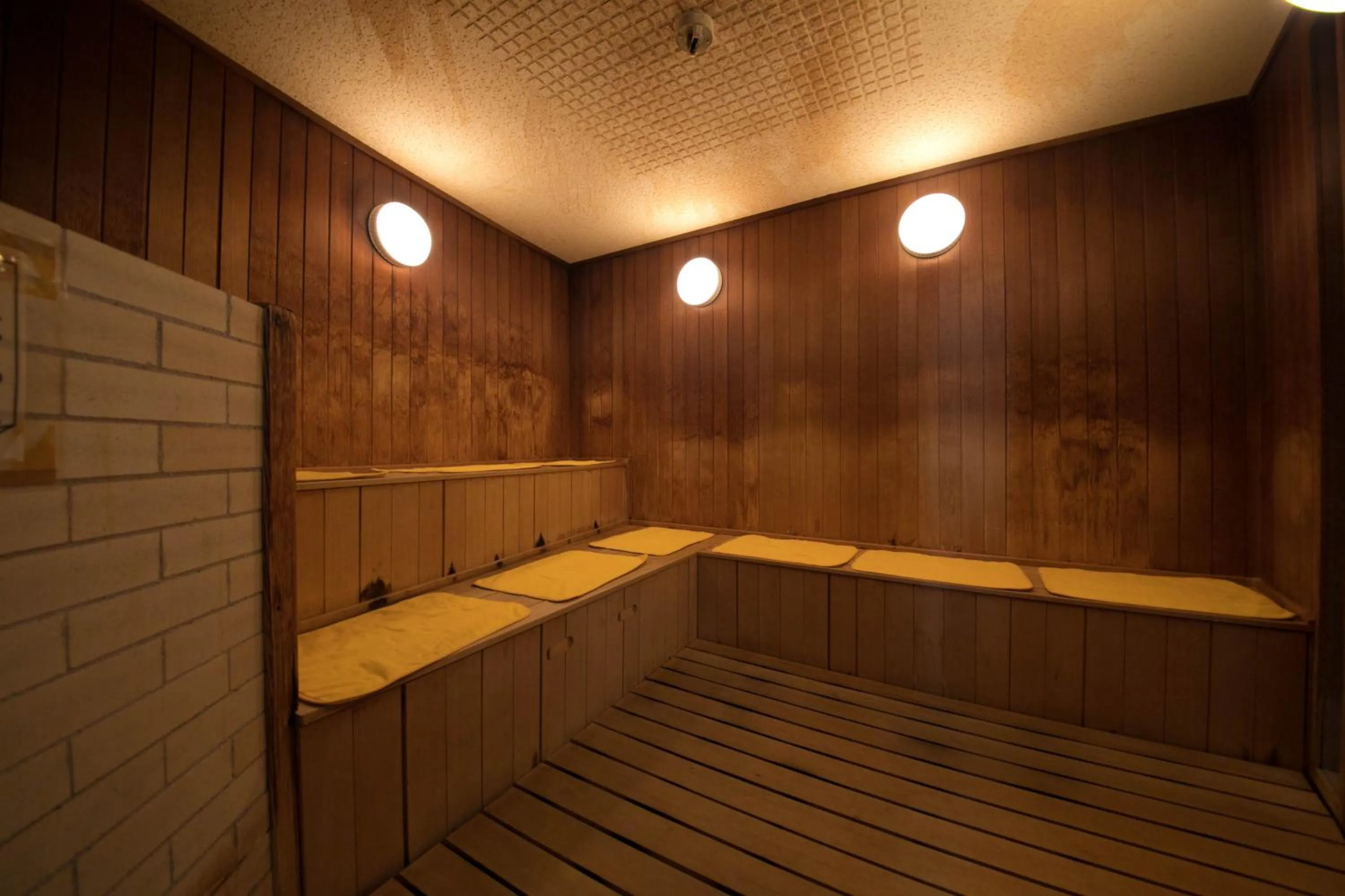 Sauna in Laguna Garden Hotel