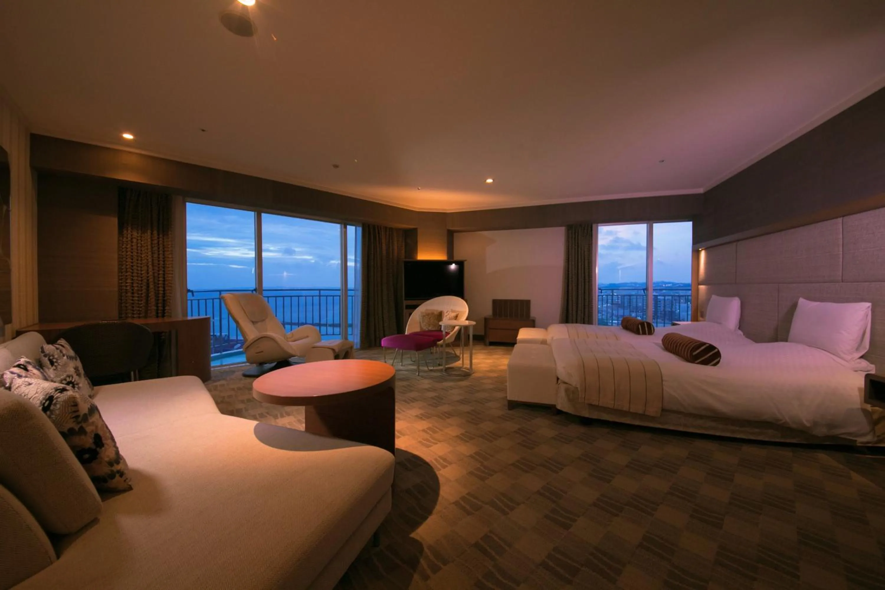 Photo of the whole room, Bed in Laguna Garden Hotel