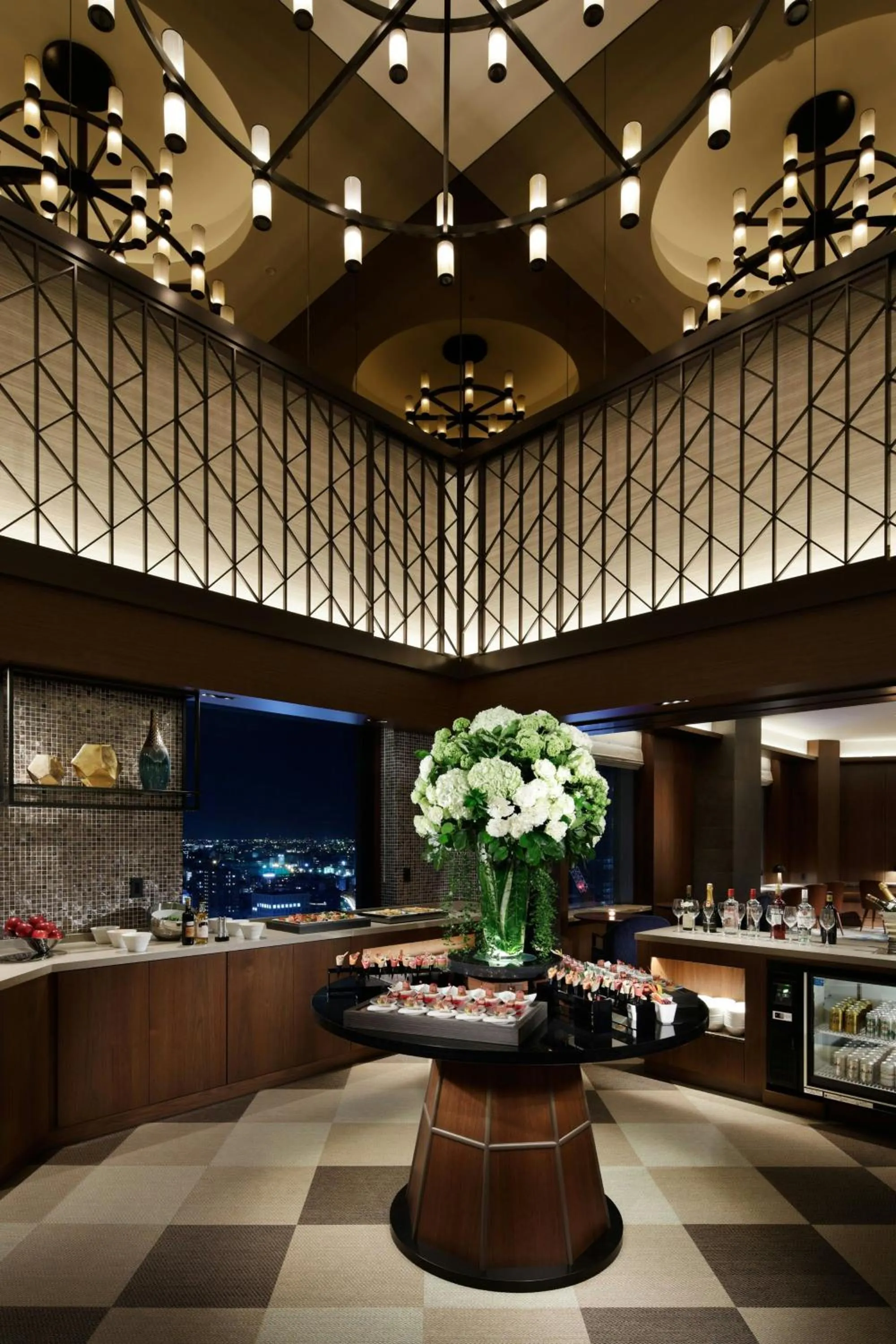 Lounge or bar in Yokohama Bay Sheraton Hotel and Towers