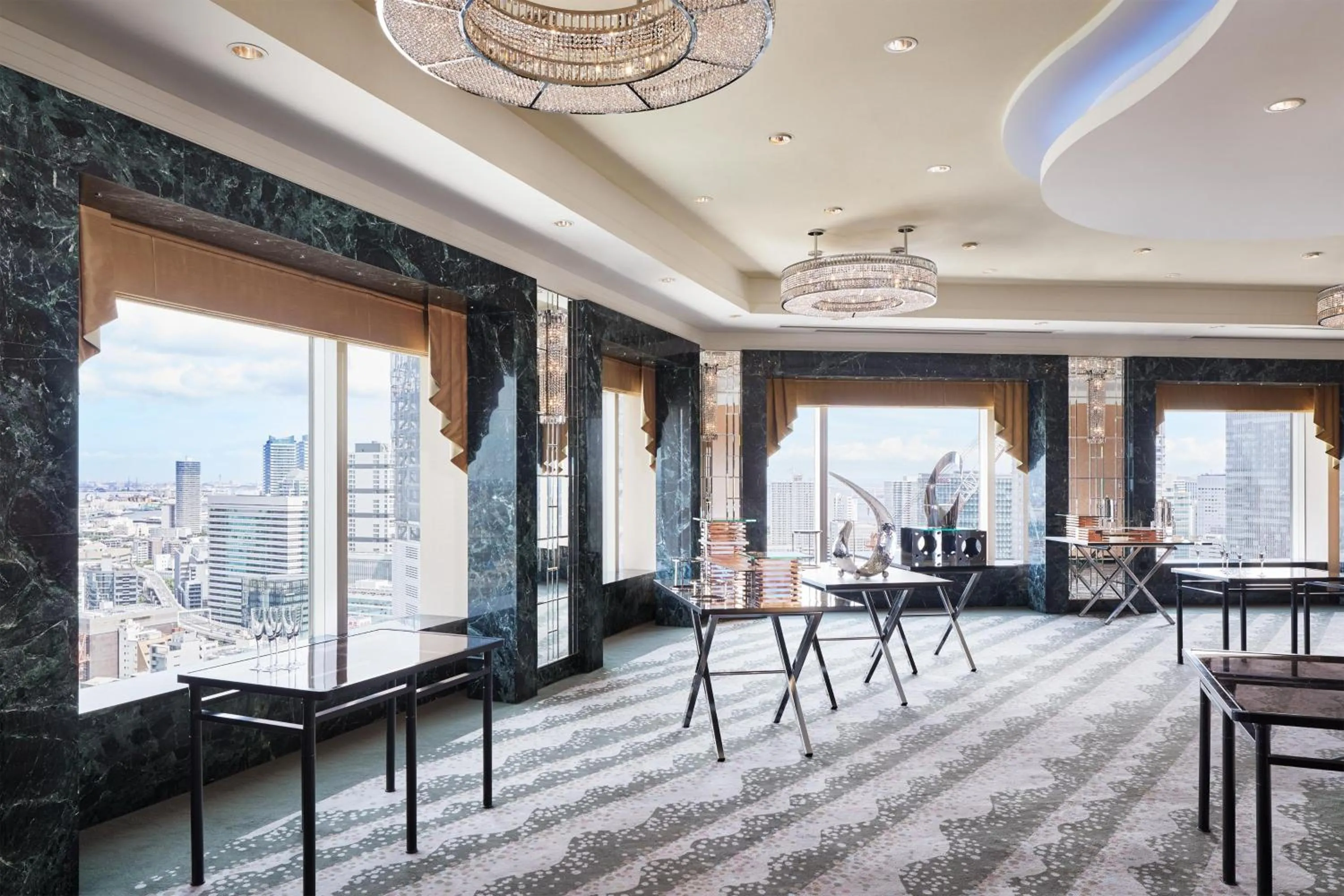 Meeting/conference room in Yokohama Bay Sheraton Hotel and Towers