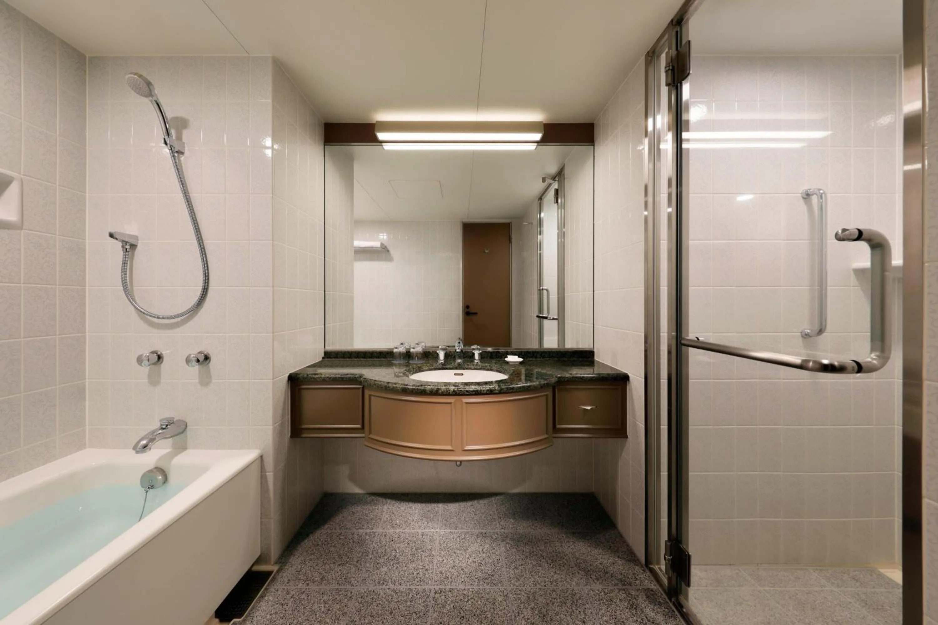 Bathroom in Yokohama Bay Sheraton Hotel and Towers