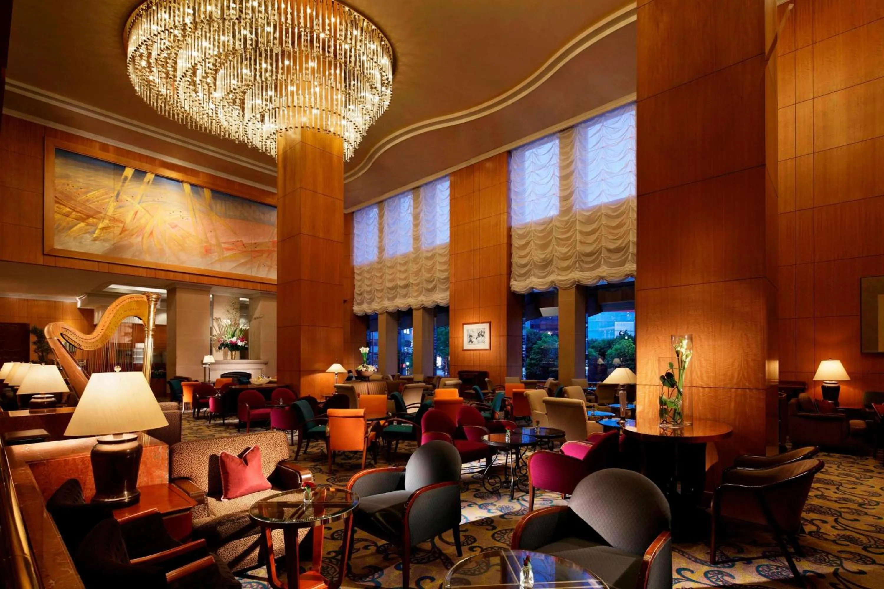 Lobby or reception in Yokohama Bay Sheraton Hotel and Towers