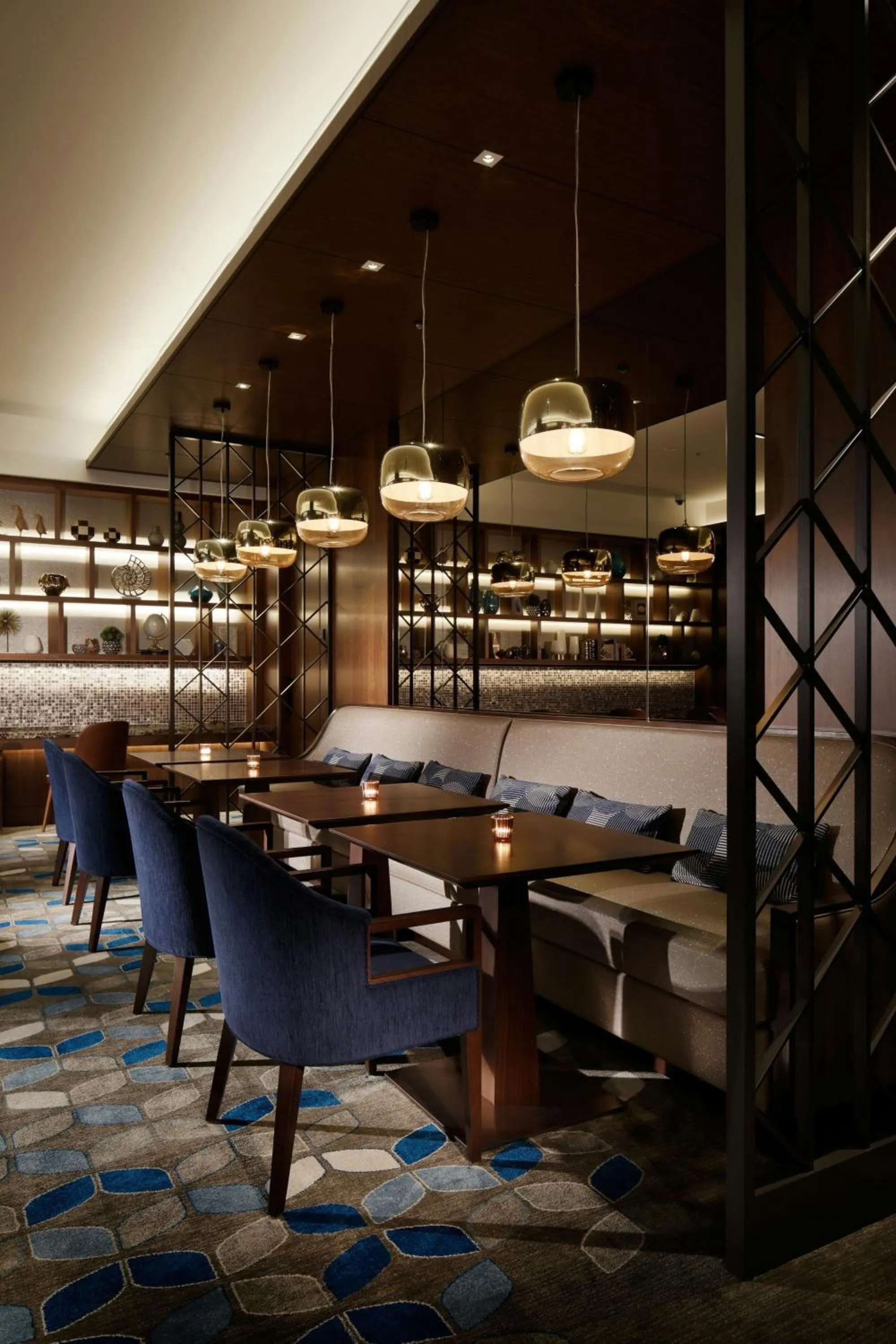 Lounge or bar in Yokohama Bay Sheraton Hotel and Towers