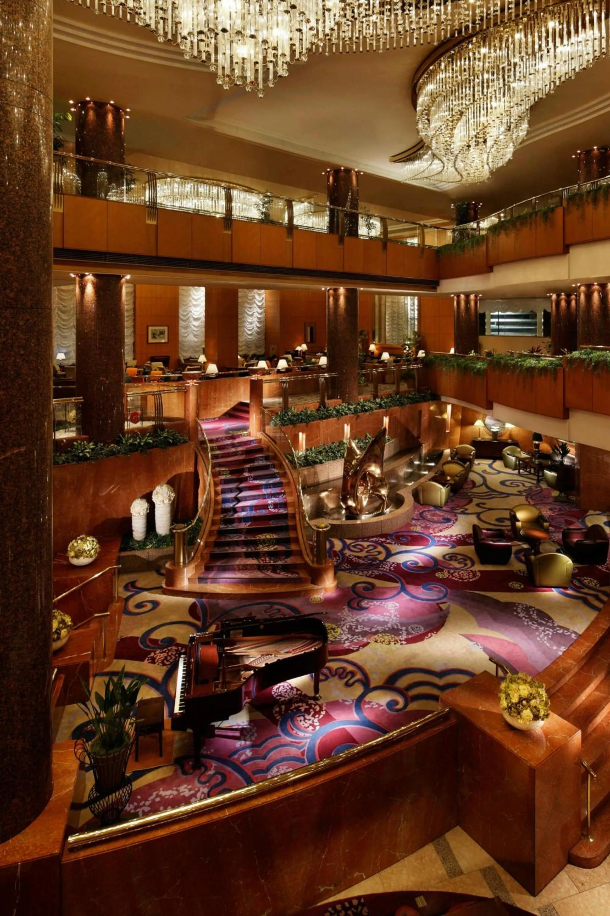 Lobby or reception in Yokohama Bay Sheraton Hotel and Towers