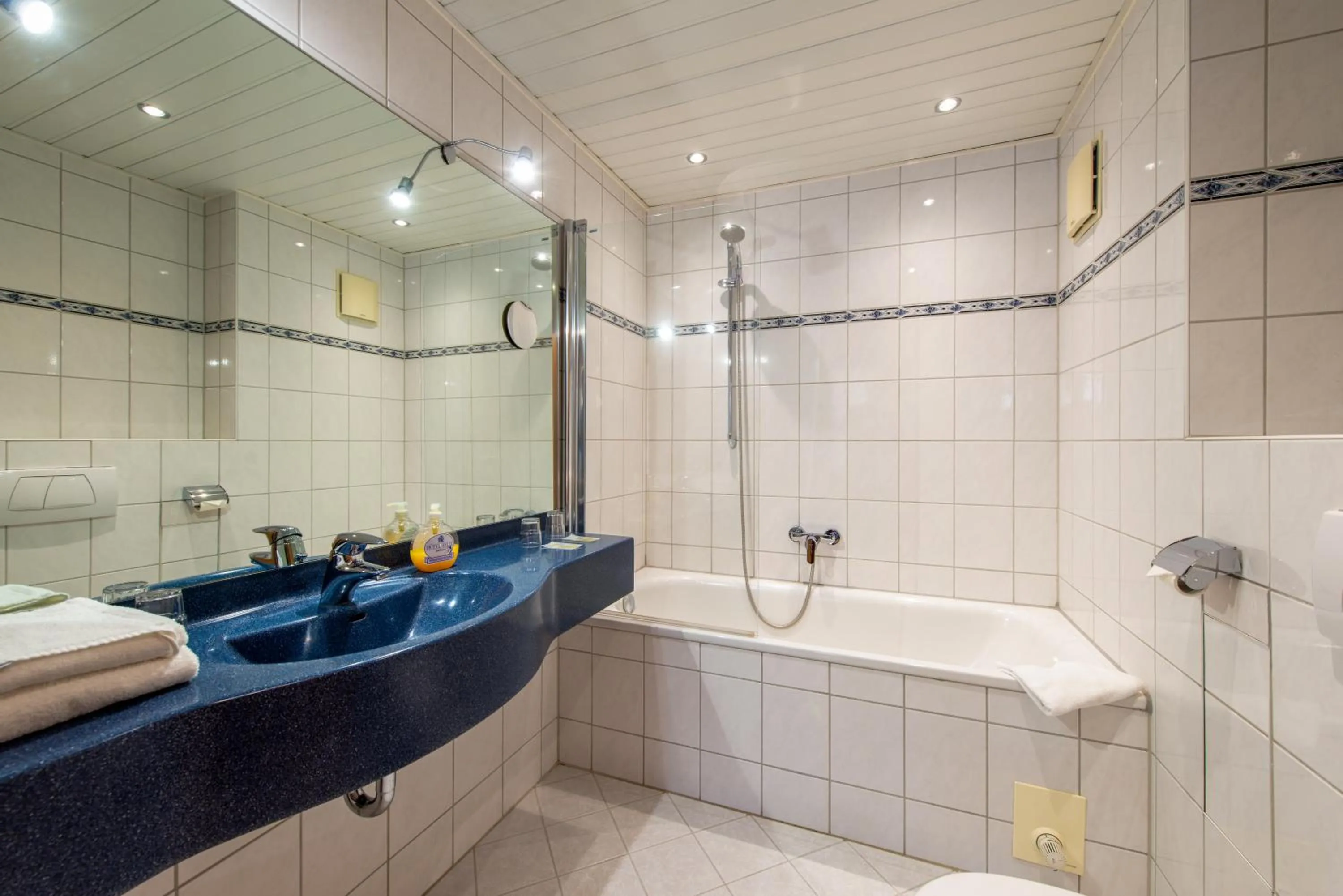 Bathroom in Appart-Hotel-Heldt