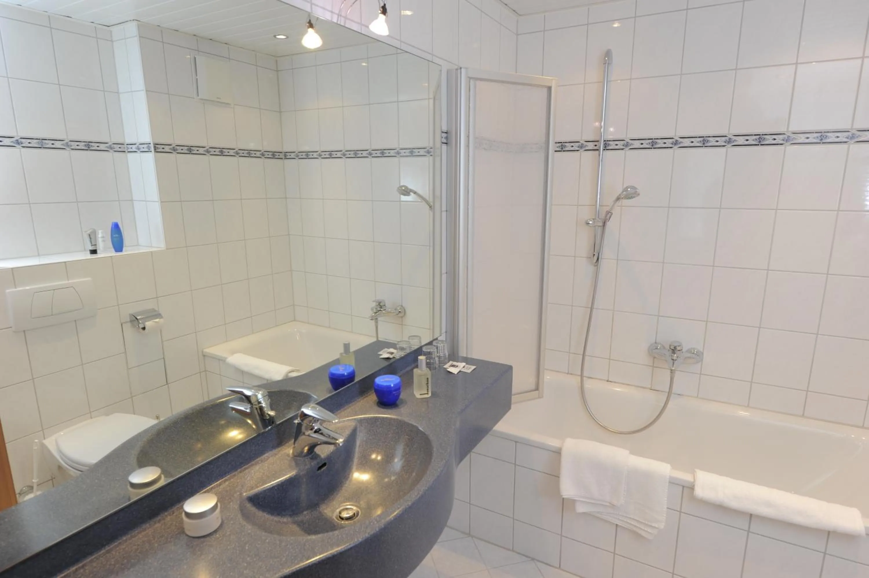 Bathroom in Appart-Hotel-Heldt