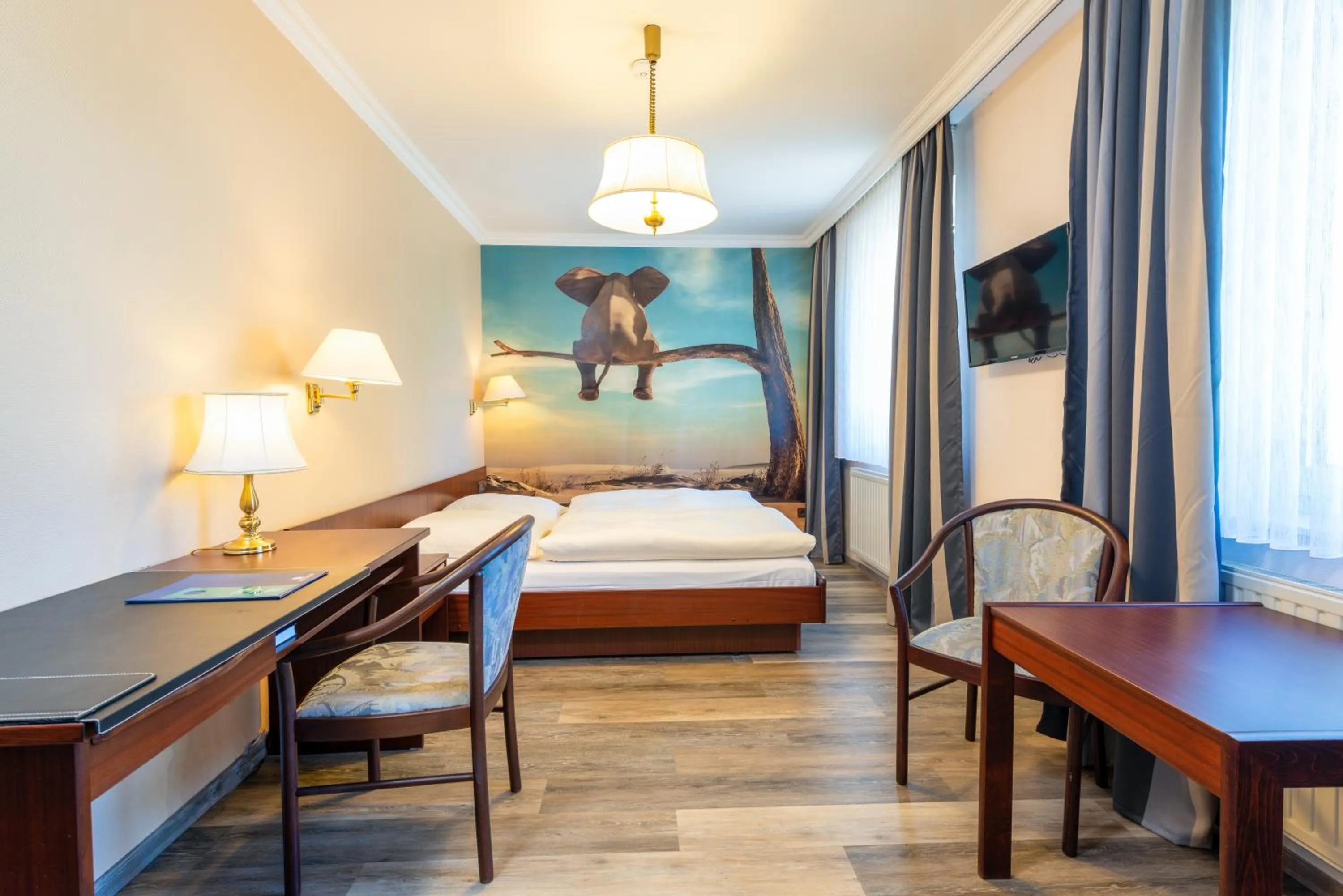 Photo of the whole room, Bed in Appart-Hotel-Heldt