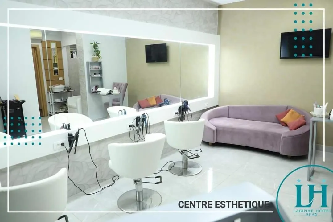 TV and multimedia in Larimar Hôtel Sfax