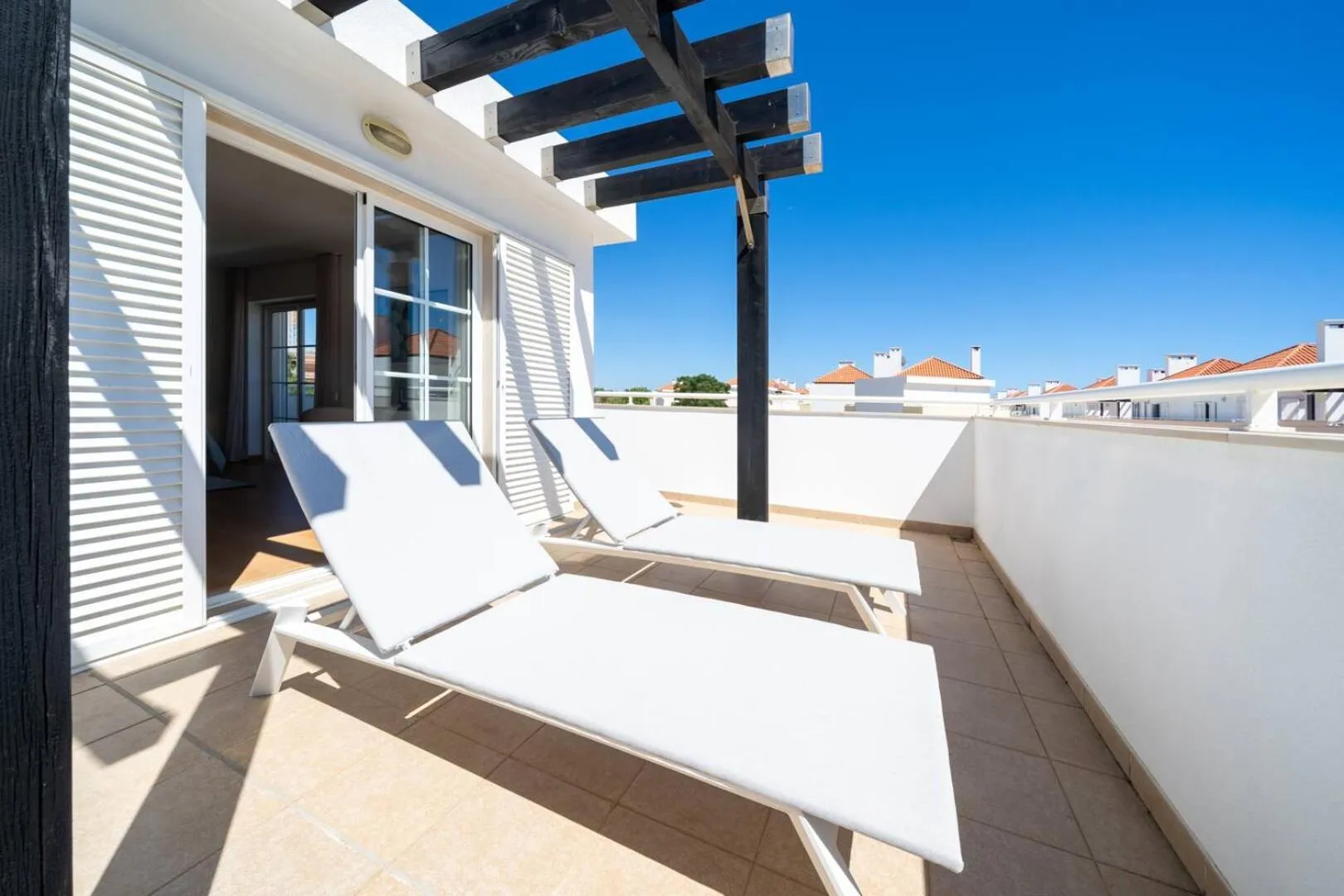 Balcony/Terrace in Fresh & Breezy Tavira Apartment